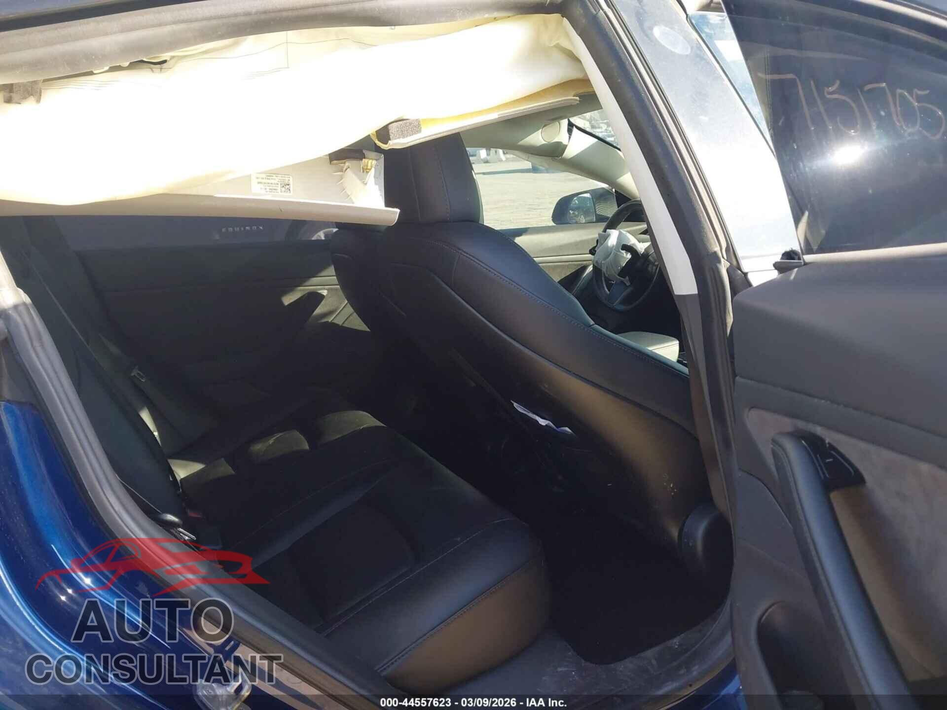TESLA MODEL 3 2018 - 5YJ3E1EA8JF026113
