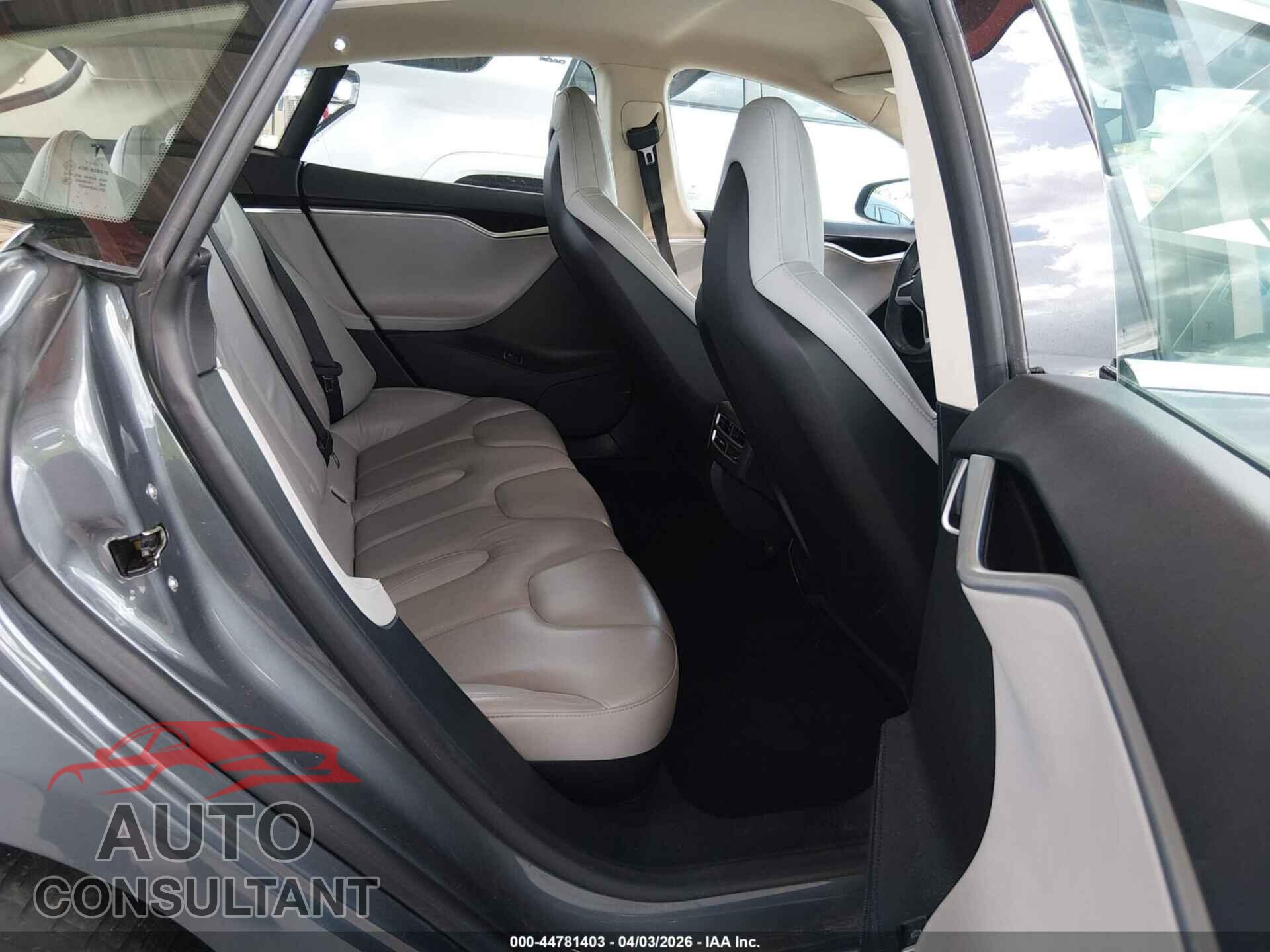 TESLA MODEL S 2013 - 5YJSA1AC2DFP10769