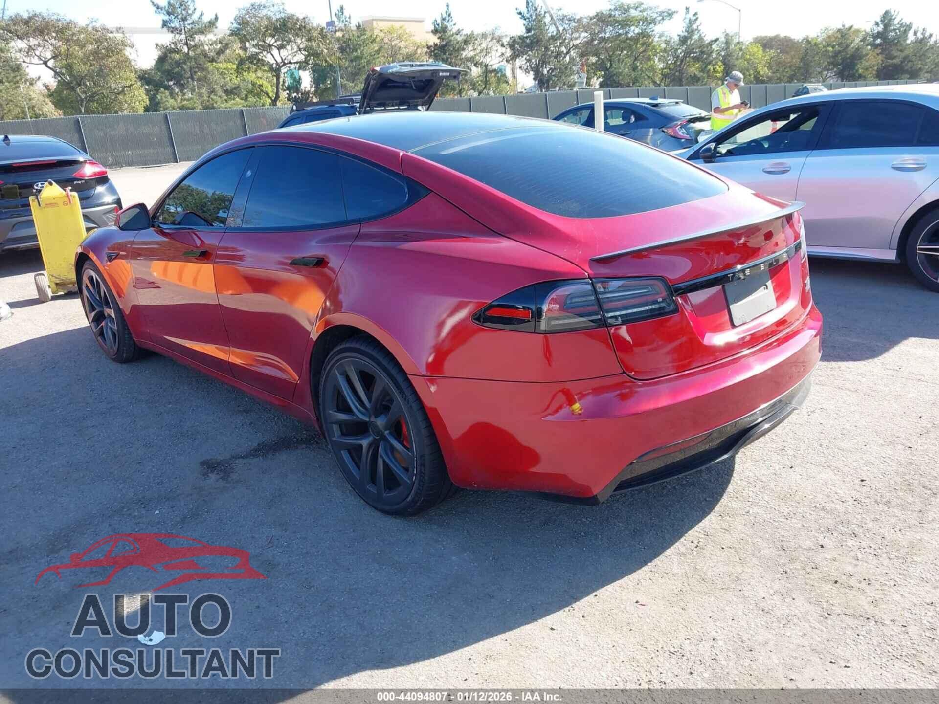 TESLA MODEL S 2023 - 5YJSA1E6XPF525264