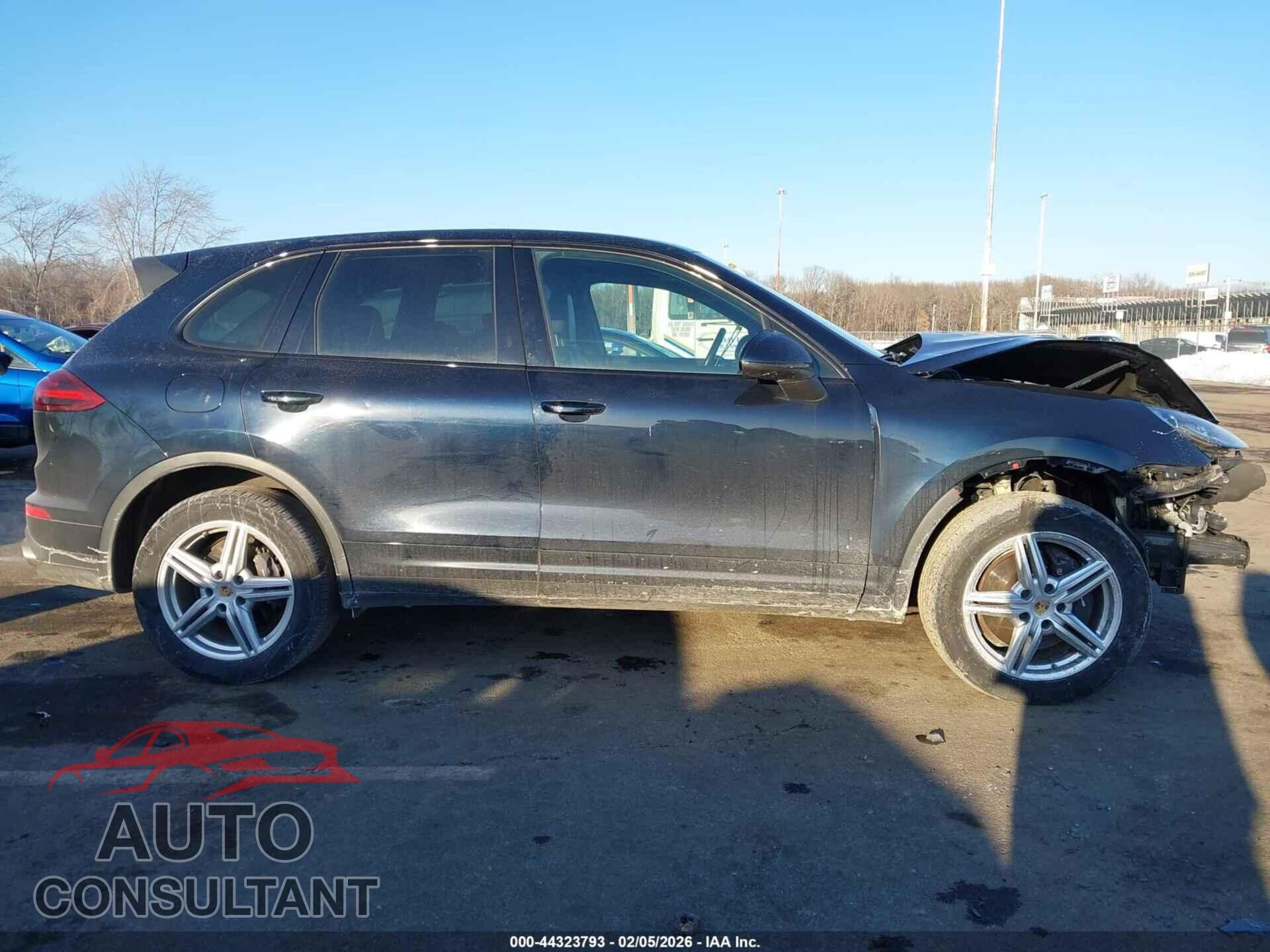 PORSCHE CAYENNE 2018 - WP1AA2A23JKA03752