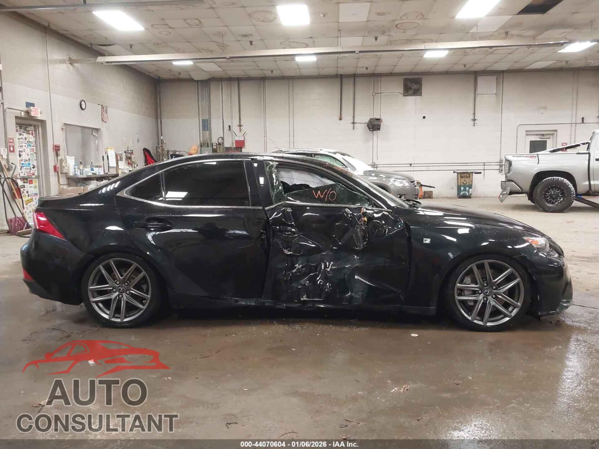 LEXUS IS 350 2014 - JTHCE1D26E5005132