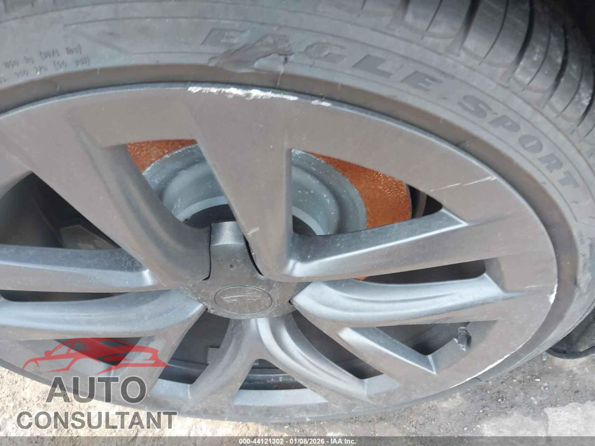 TESLA MODEL S 2025 - 5YJSA1E52SF549414