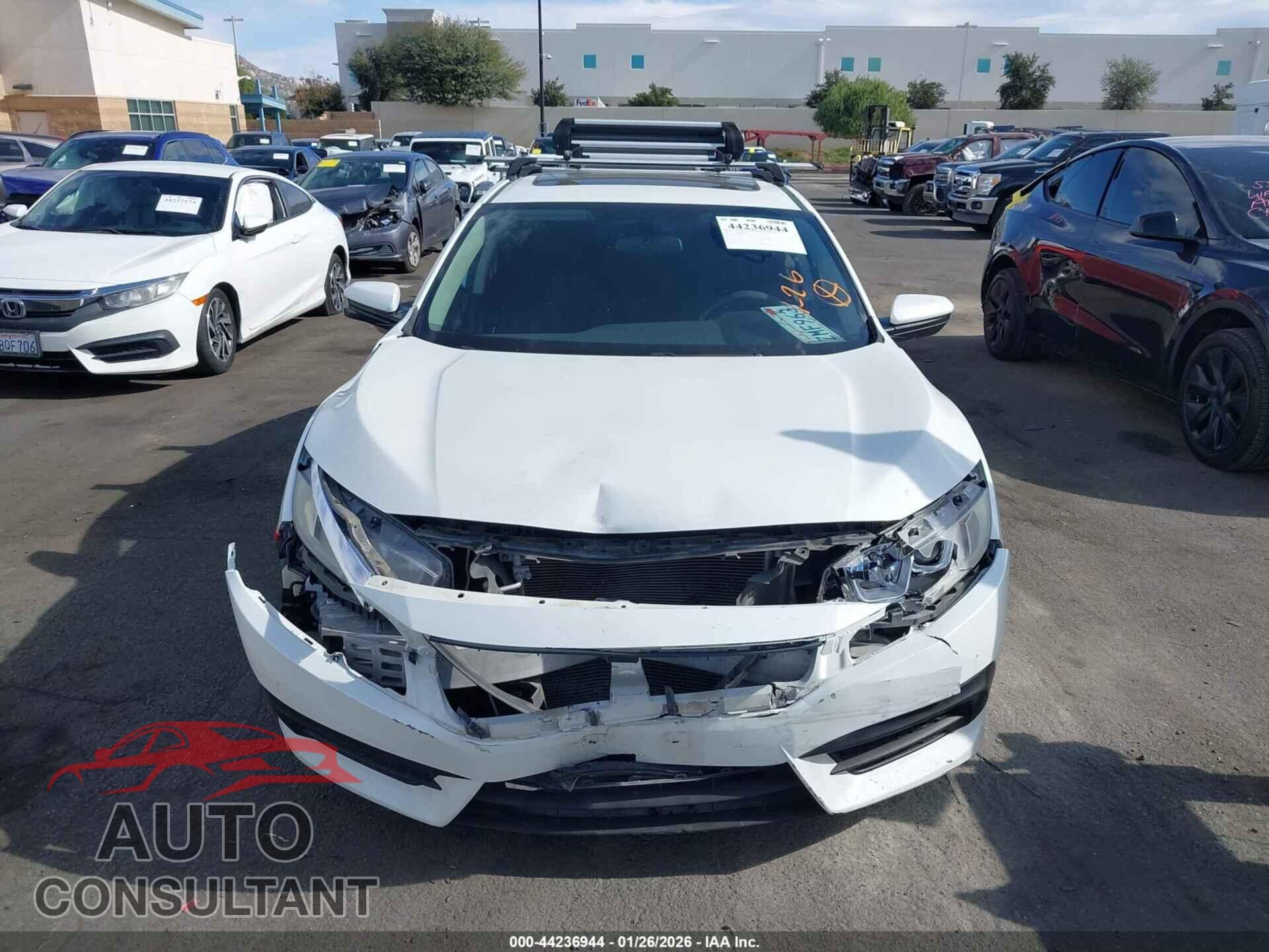HONDA CIVIC 2017 - 2HGFC2F78HH534132