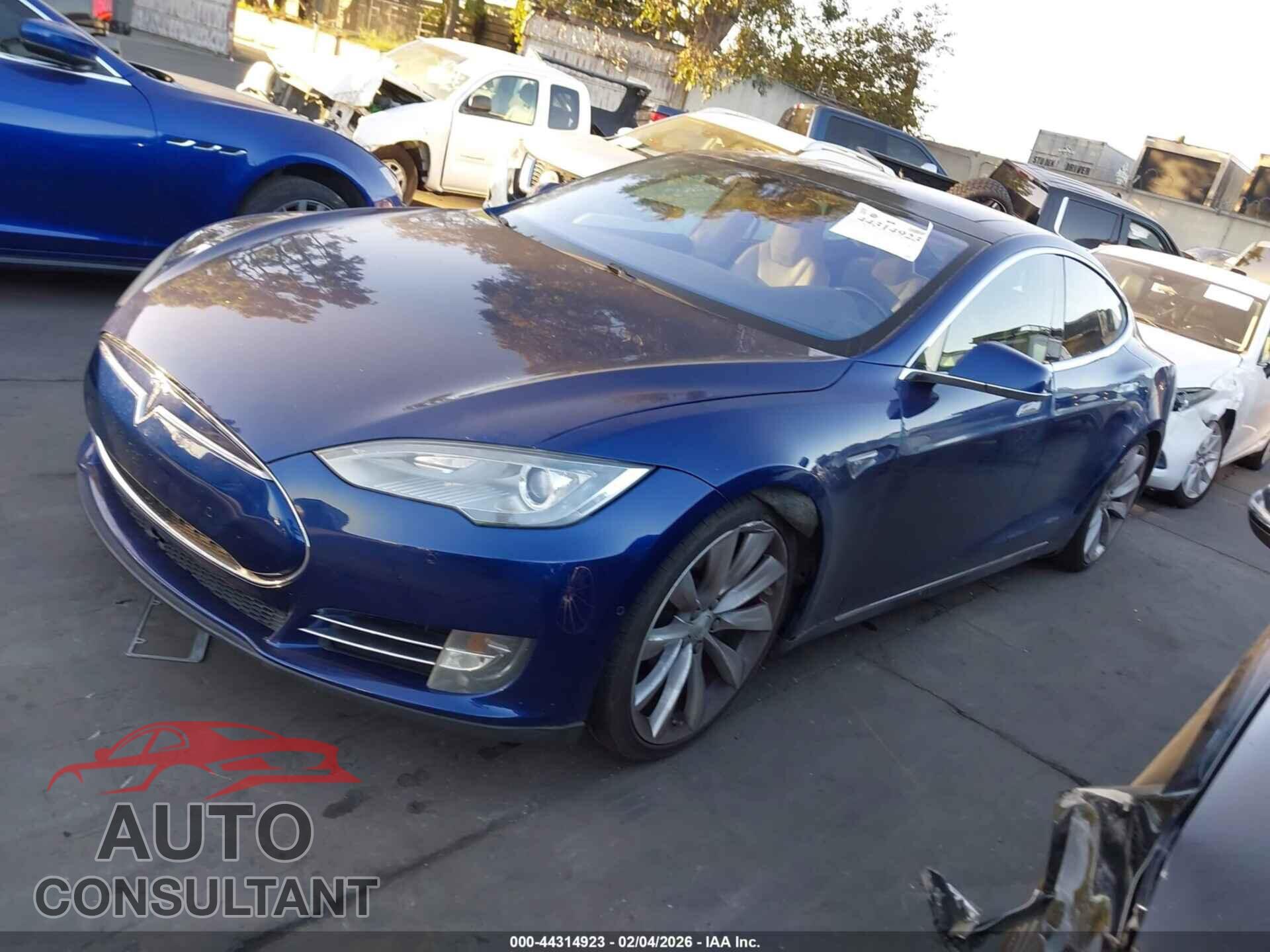 TESLA MODEL S 2016 - 5YJSA1E22GF128953