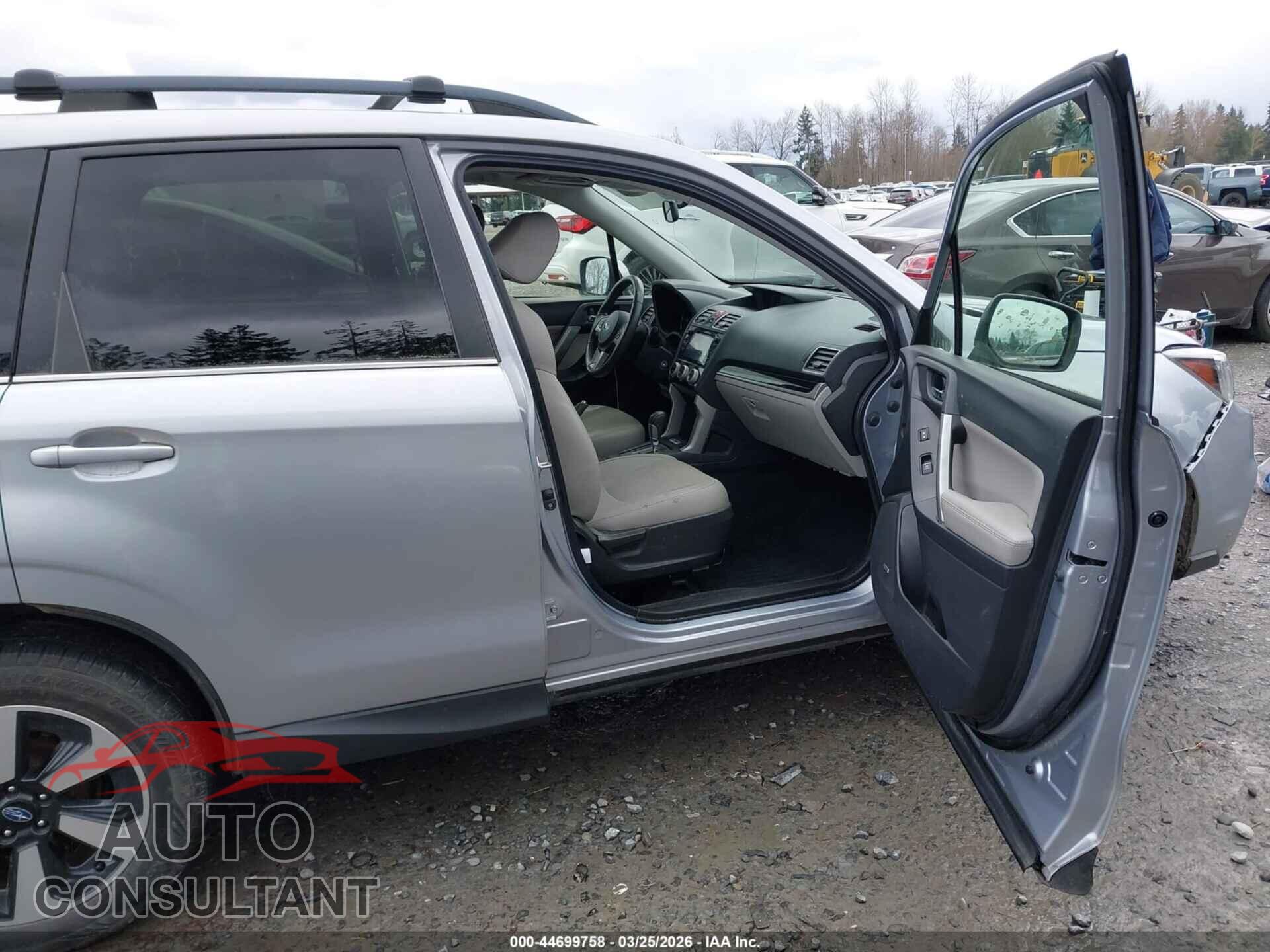 SUBARU FORESTER 2017 - JF2SJARC4HH567268