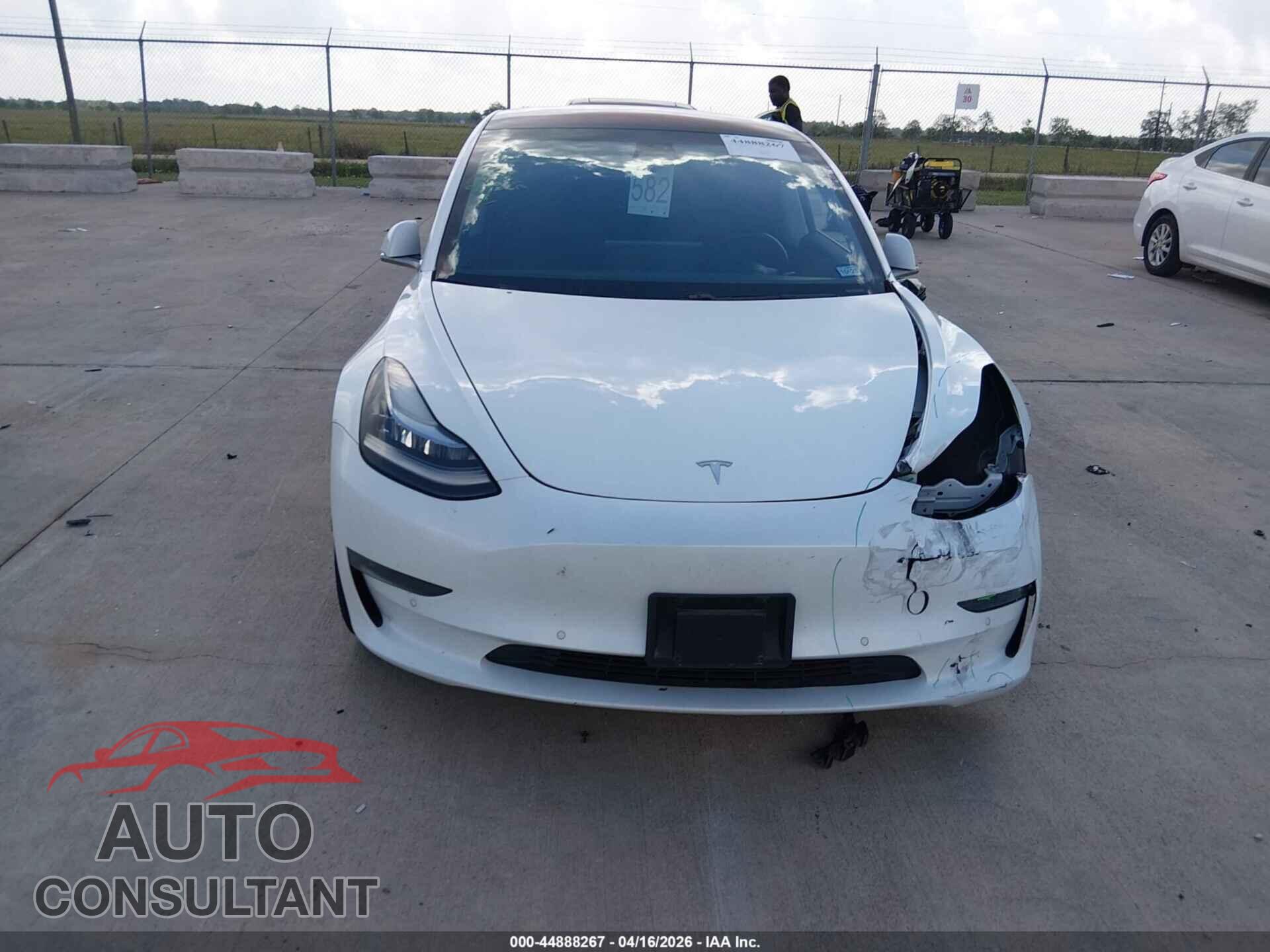 TESLA MODEL 3 2018 - 5YJ3E1EA1JF035221