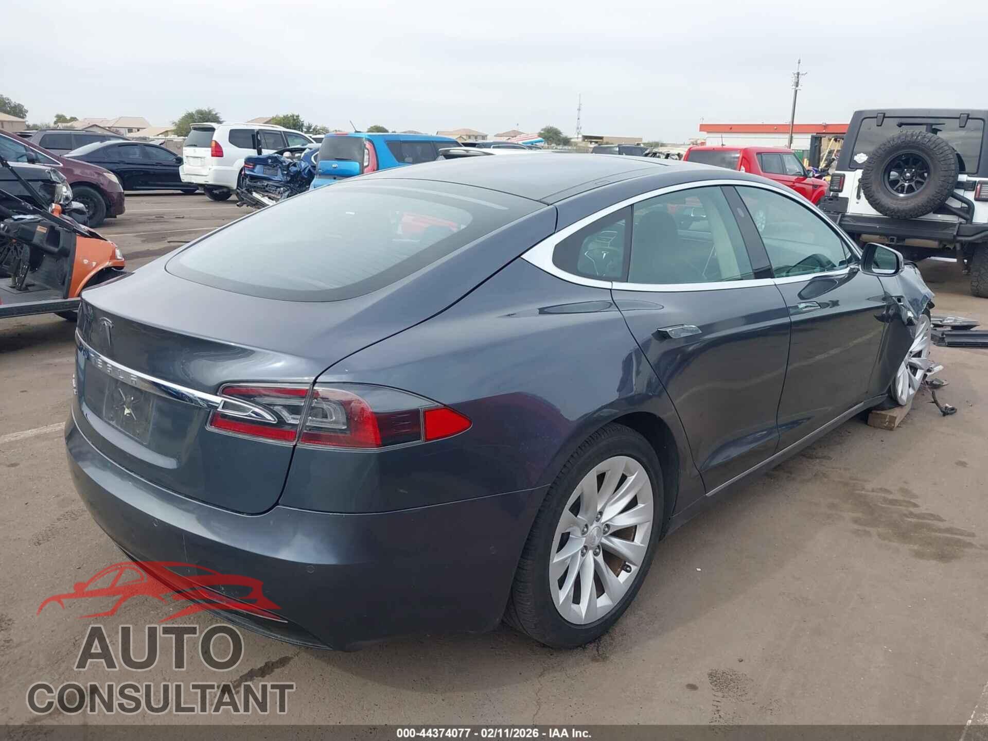 TESLA MODEL S 2017 - 5YJSA1E18HF190981