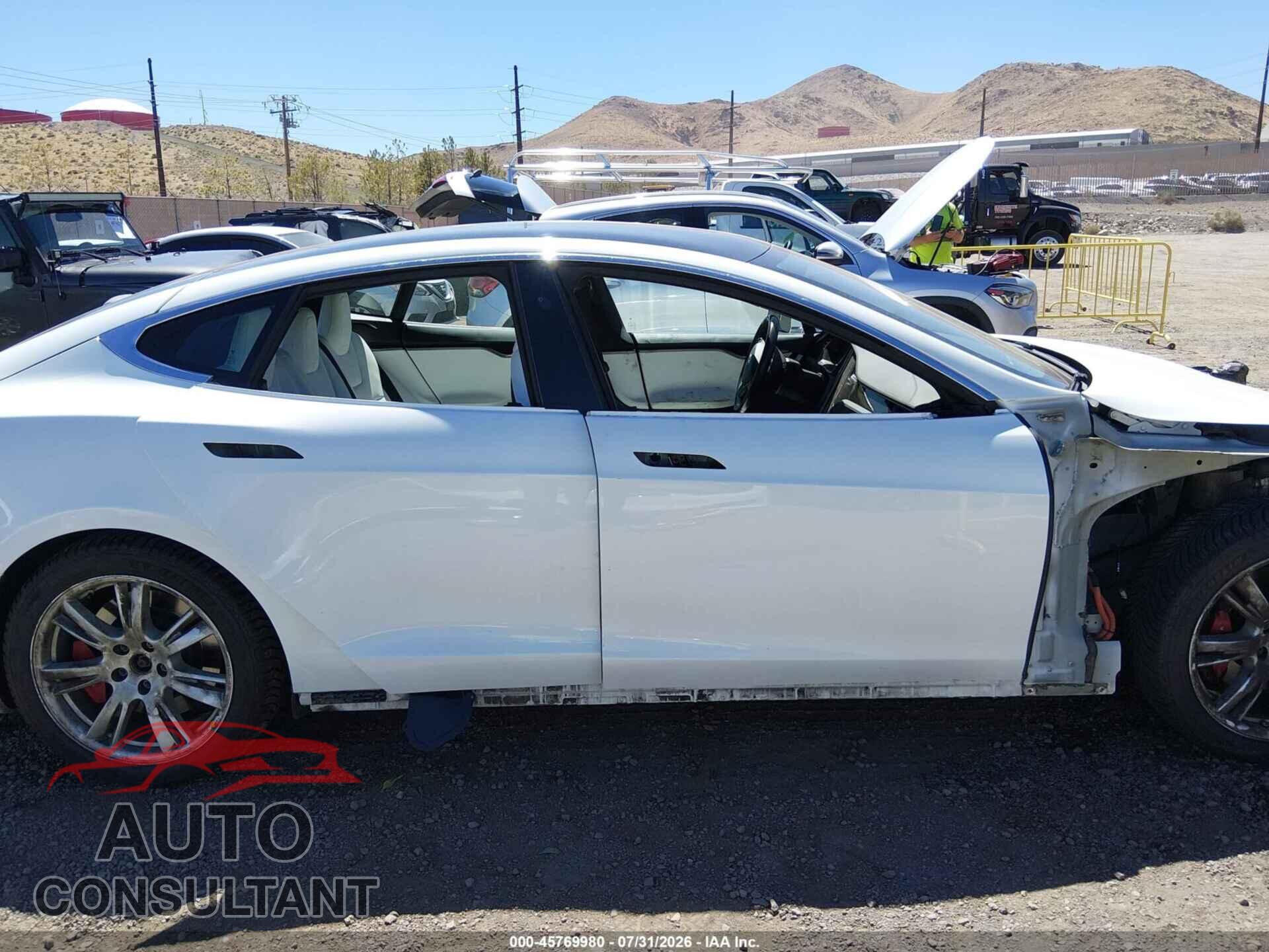 TESLA MODEL S 2020 - 5YJSA1E42LF400655