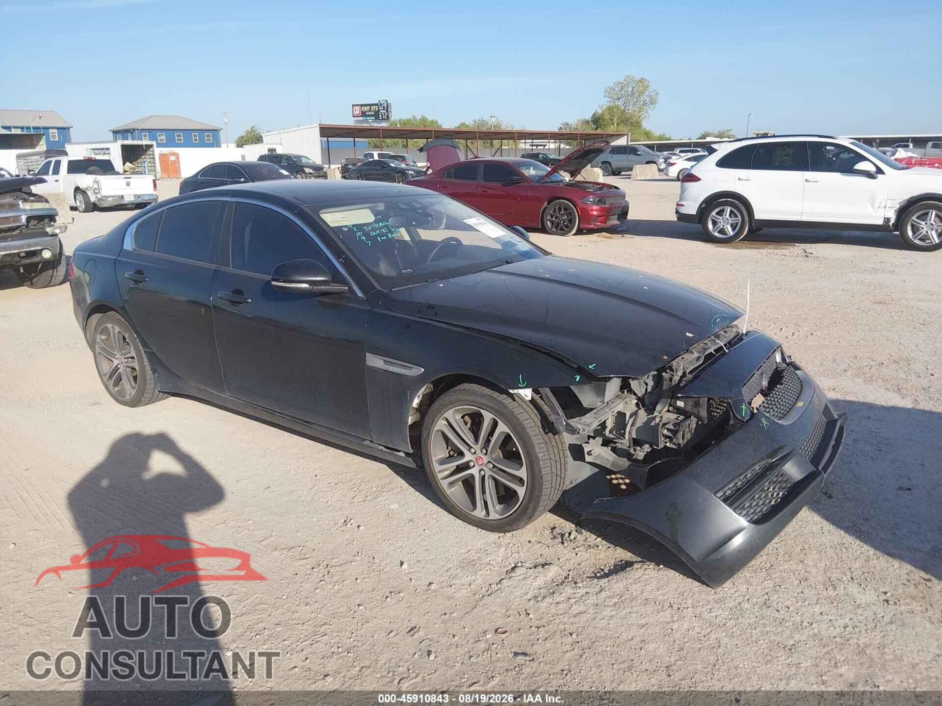 JAGUAR XE 2017 - SAJAD4BV5HA955652