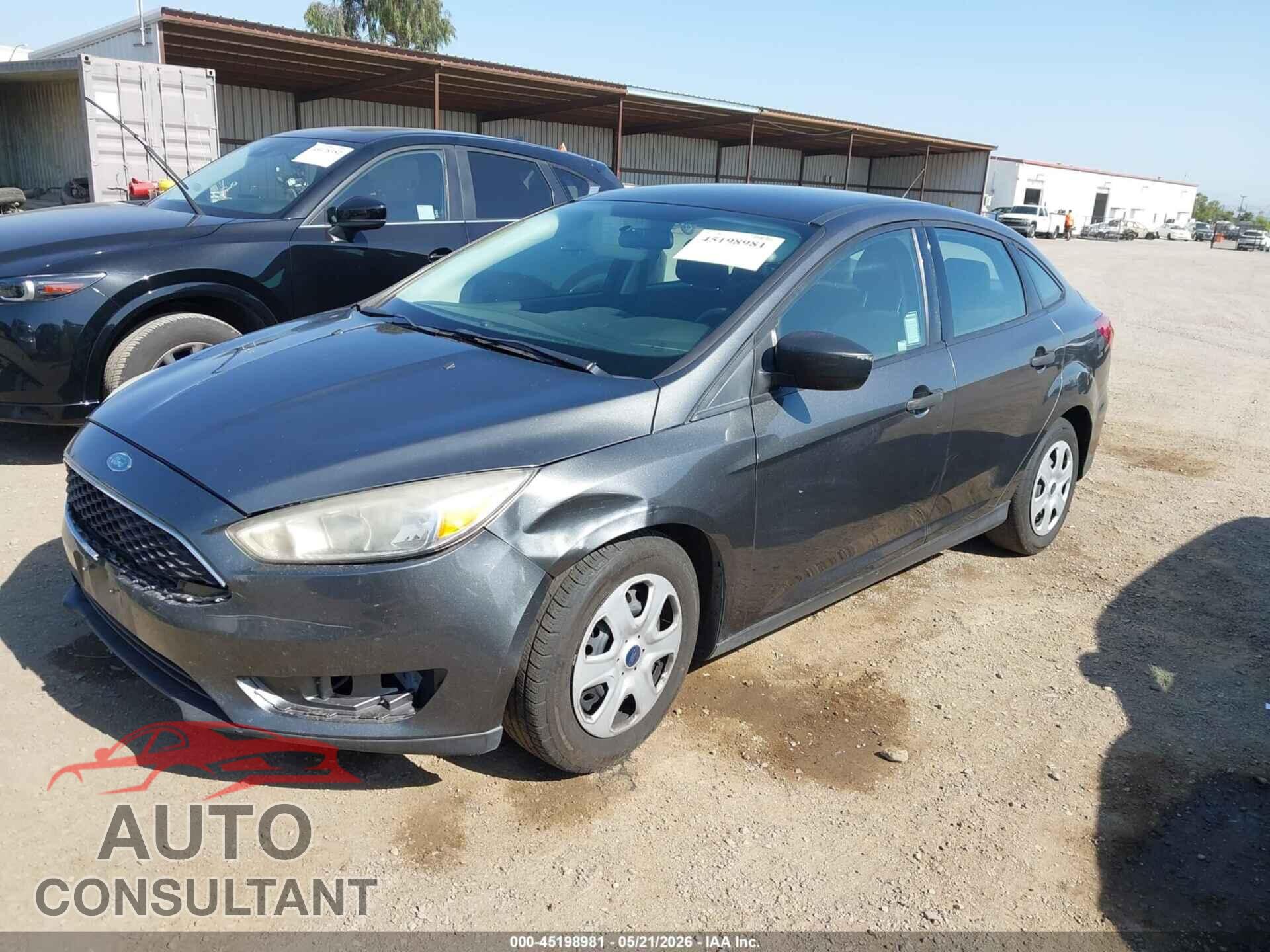 FORD FOCUS 2017 - 1FADP3E21HL299796