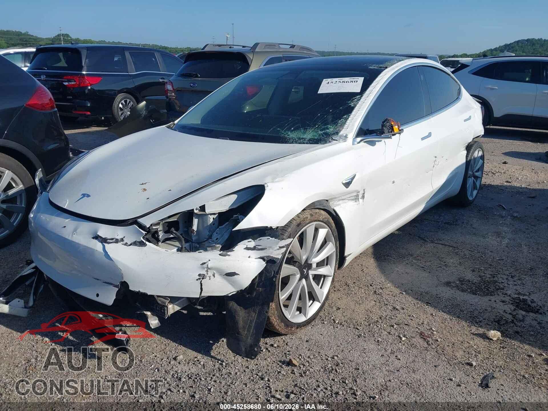 TESLA MODEL 3 2020 - 5YJ3E1EA5LF785708