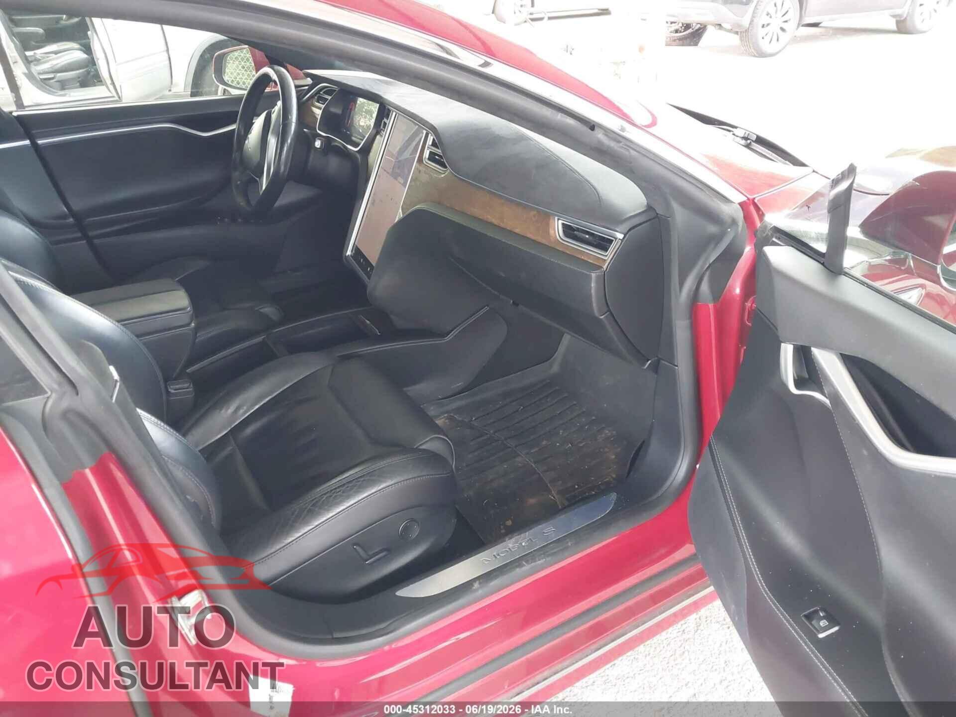 TESLA MODEL S 2017 - 5YJSA1E25HF201153