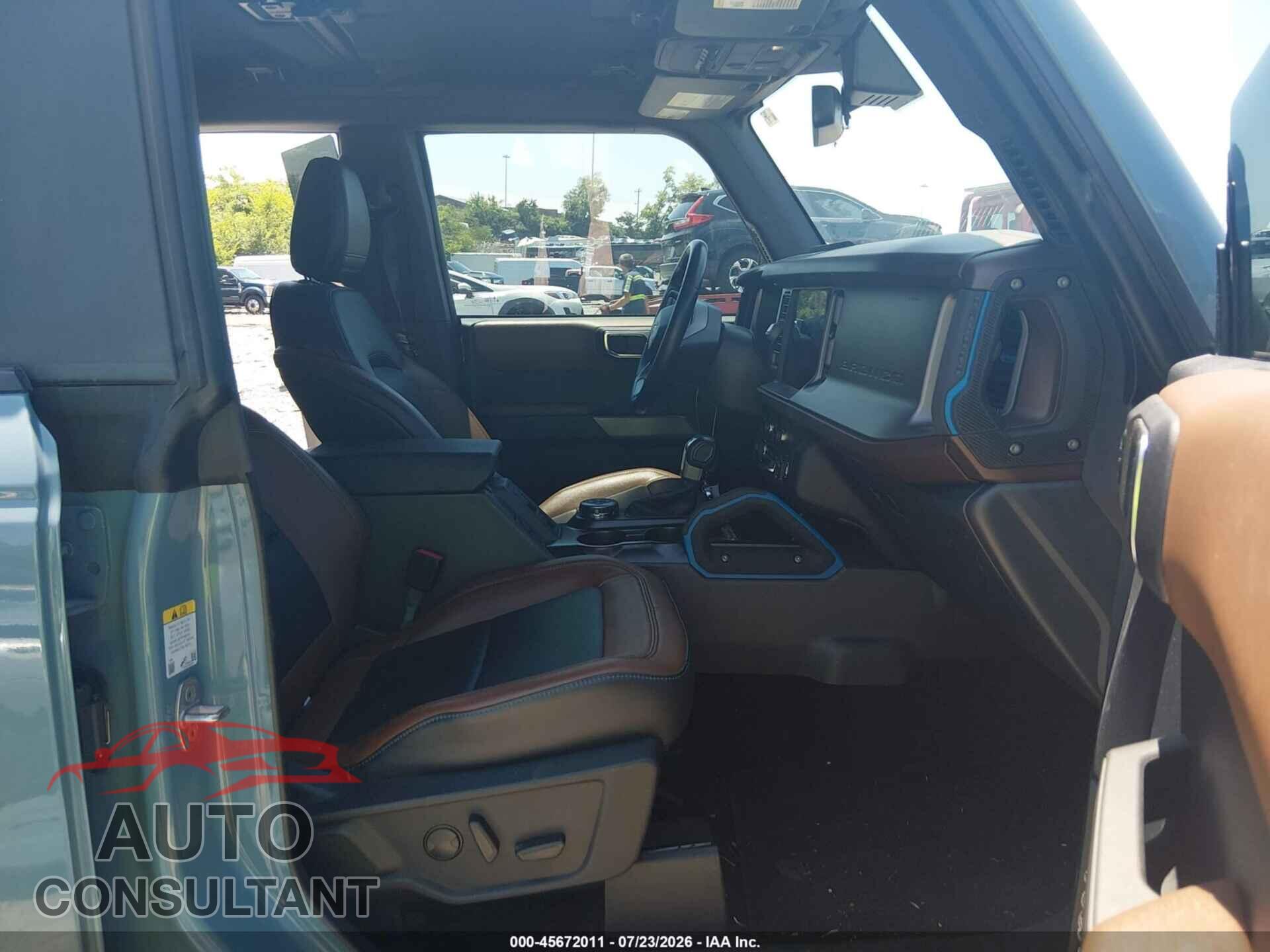 FORD BRONCO 2023 - 1FMEE5DP2PLB45945