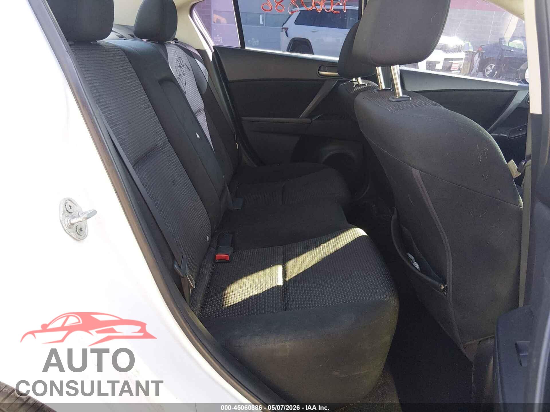 MAZDA MAZDA3 2012 - JM1BL1V85C1649862