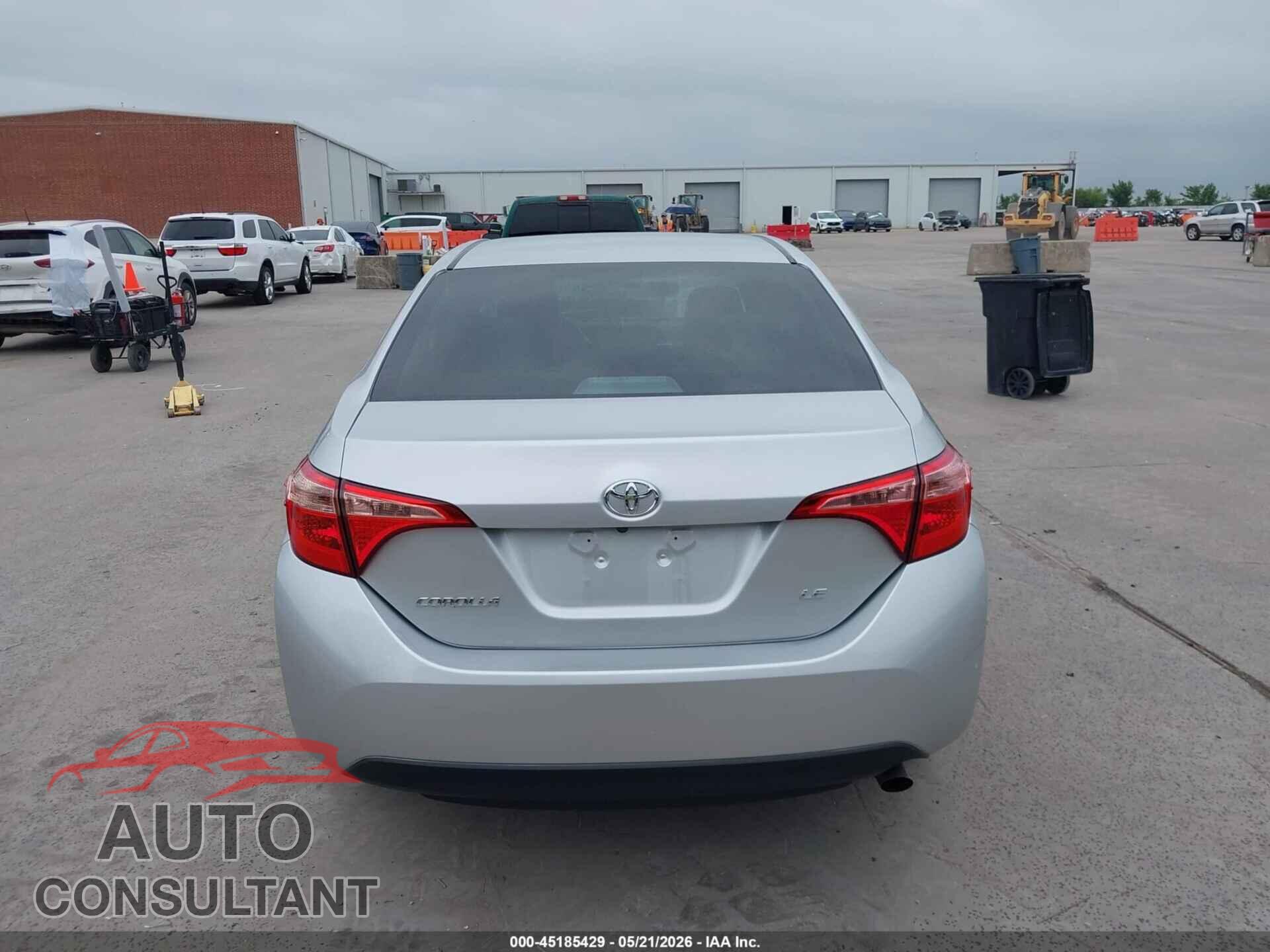 TOYOTA COROLLA 2017 - 5YFBURHE5HP696874