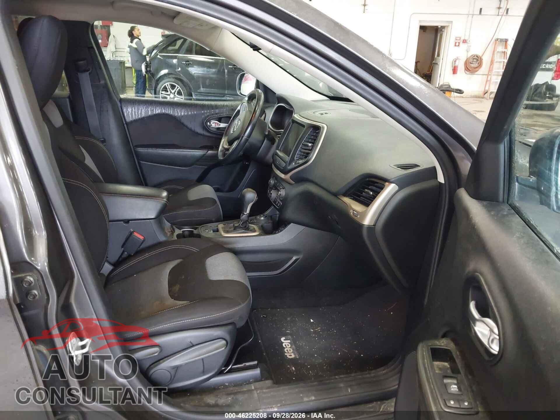 JEEP CHEROKEE 2014 - 1C4PJMCB1EW181744
