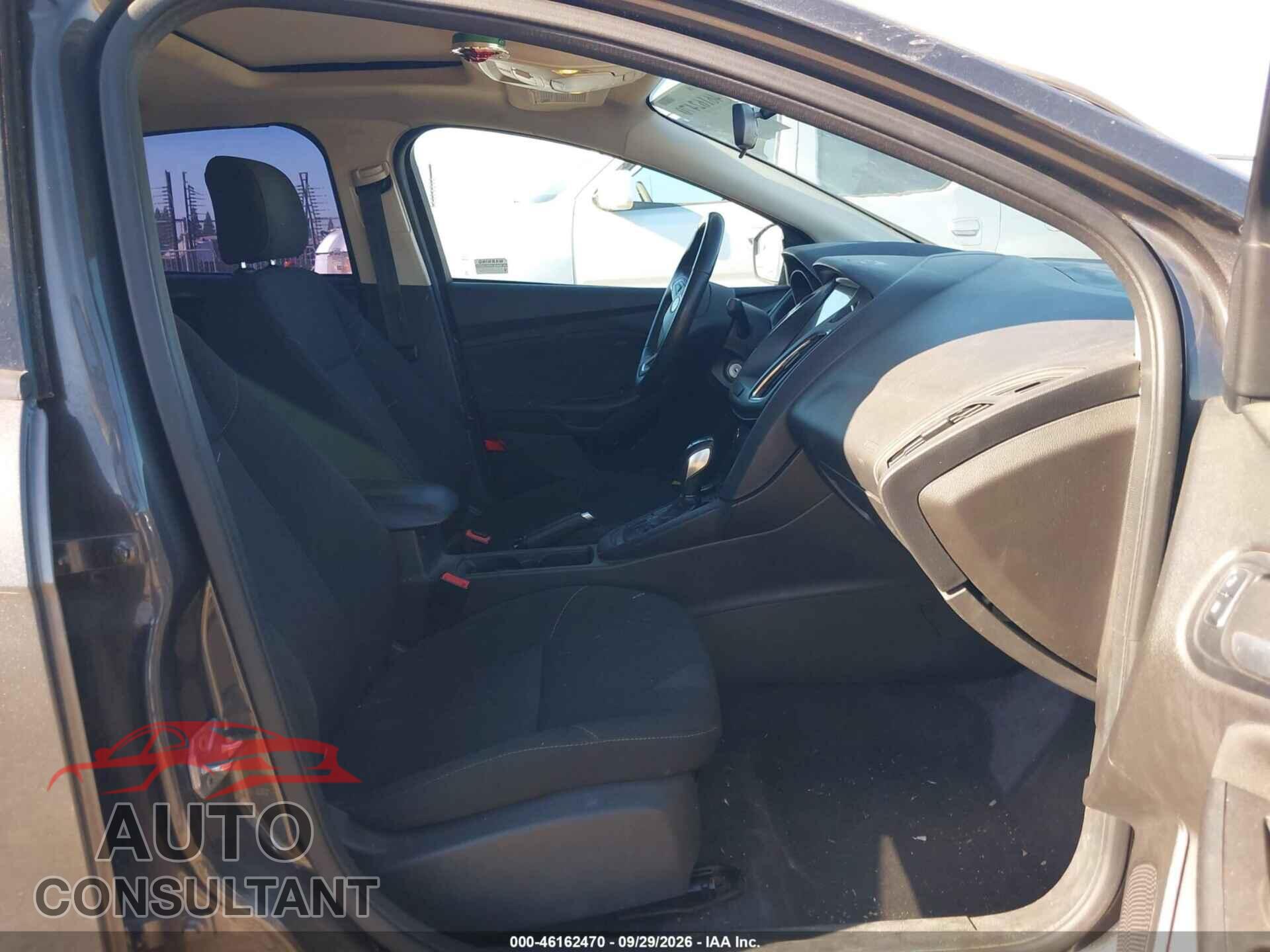 FORD FOCUS 2016 - 1FADP3FE2GL257807
