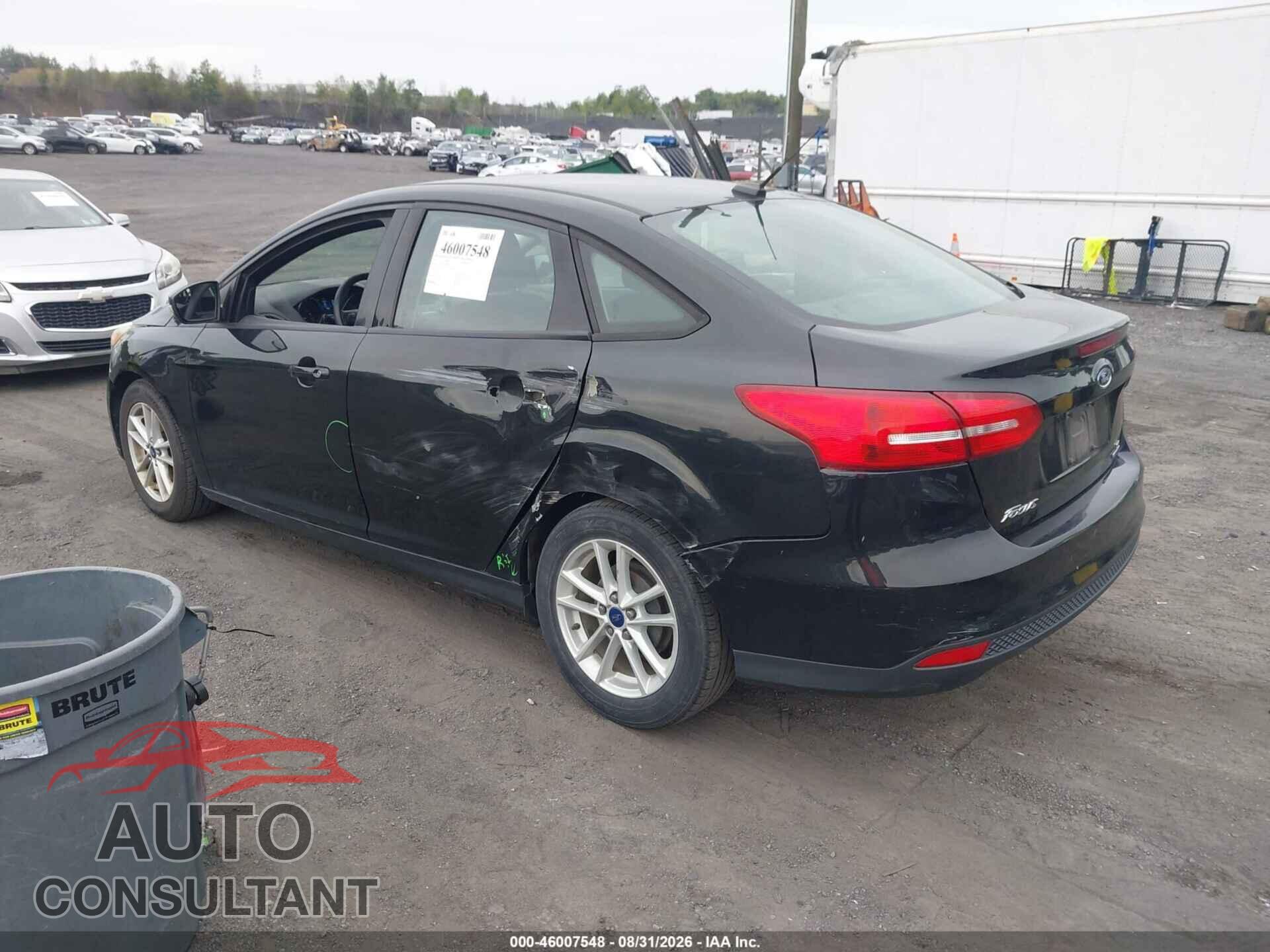 FORD FOCUS 2015 - 1FADP3F20FL207198