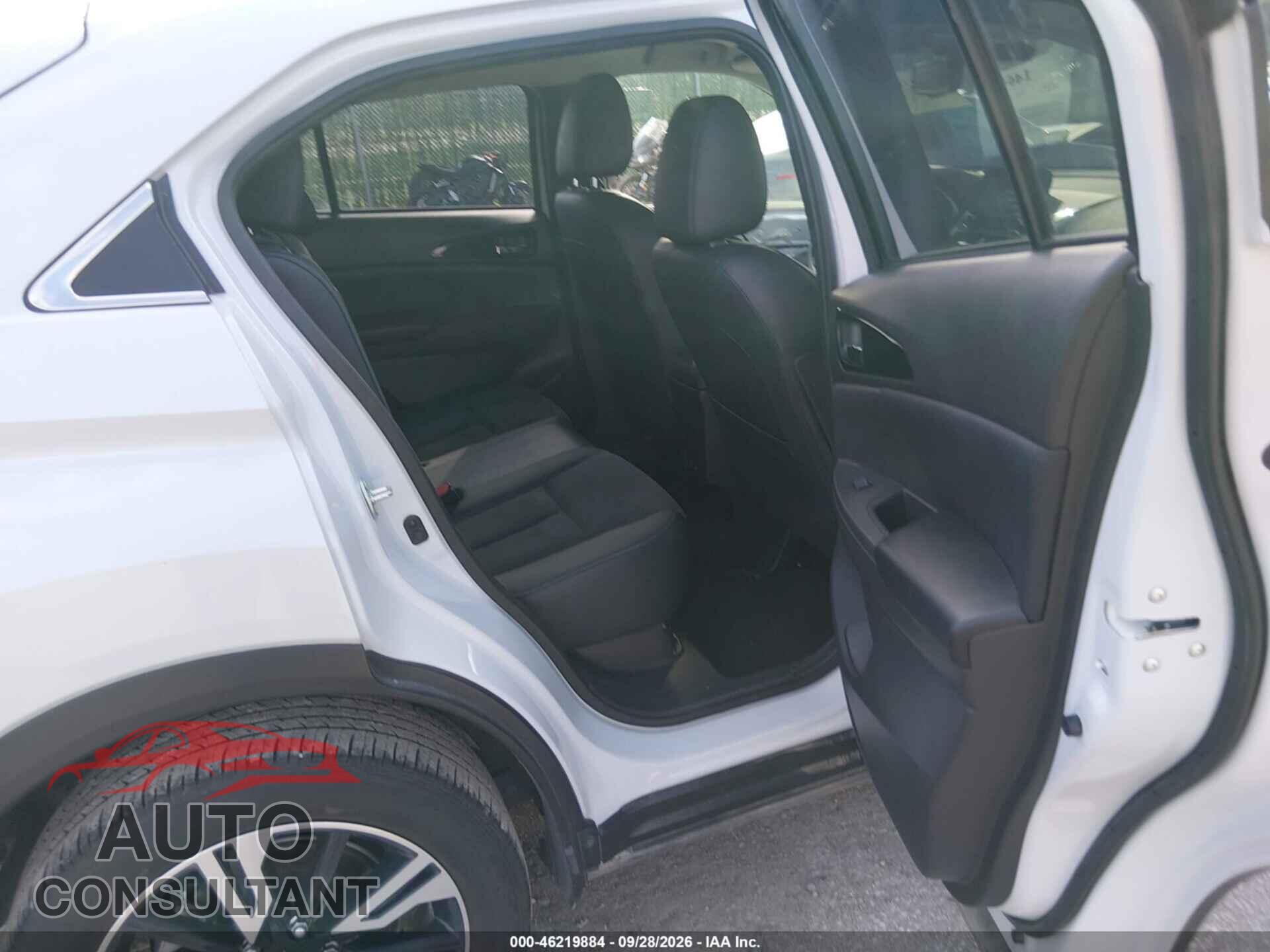 MITSUBISHI ECLIPSE CROSS 2025 - JA4ATWAA1SZ039596