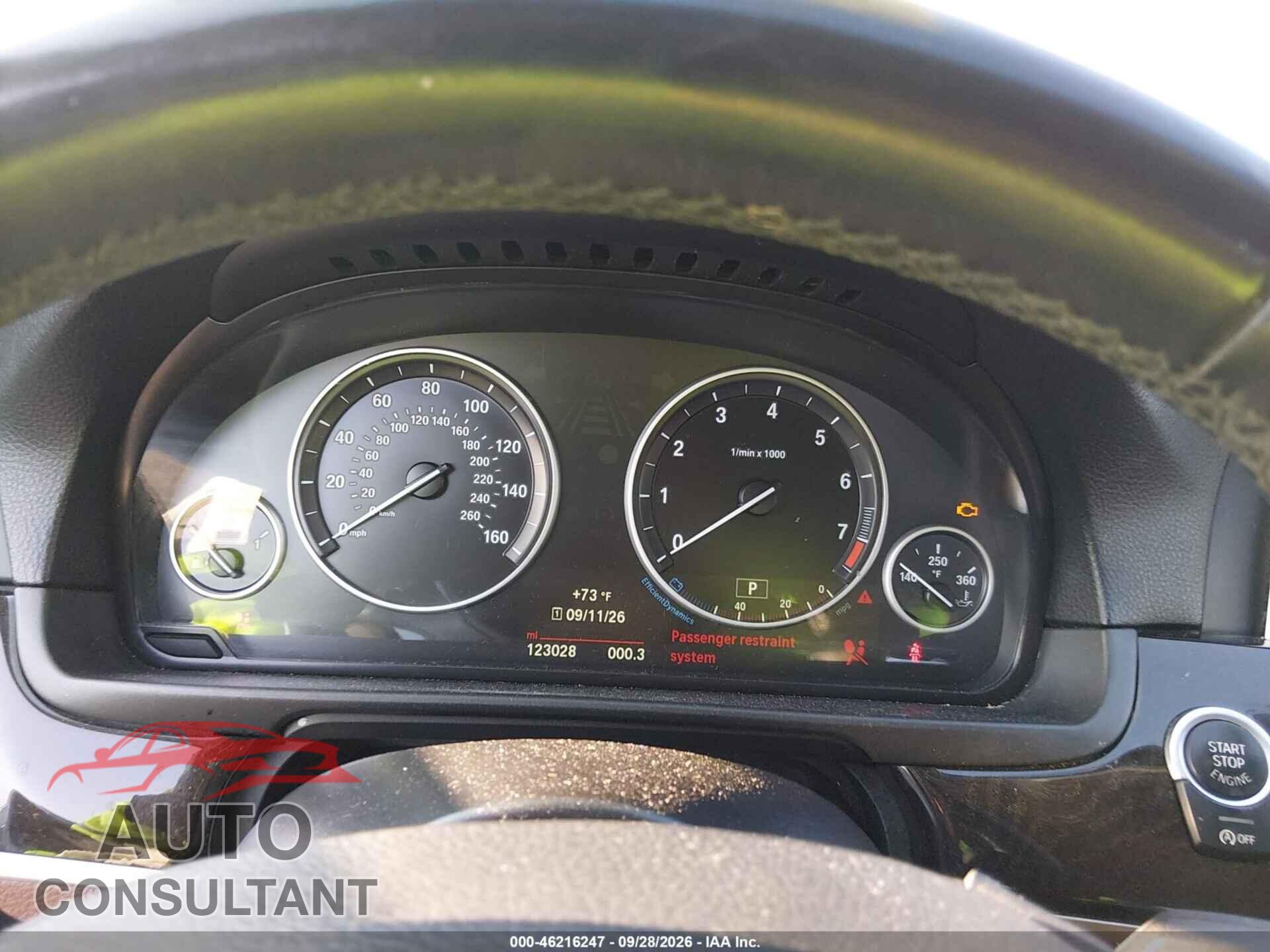 BMW 528I 2015 - WBA5A5C5XFD518980