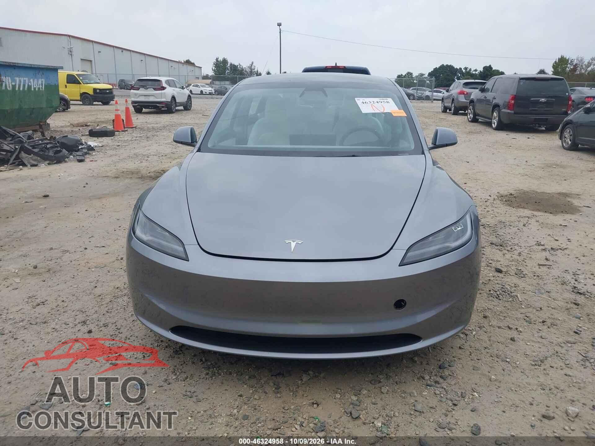 TESLA MODEL 3 2025 - 5YJ3E1EA4SF942952