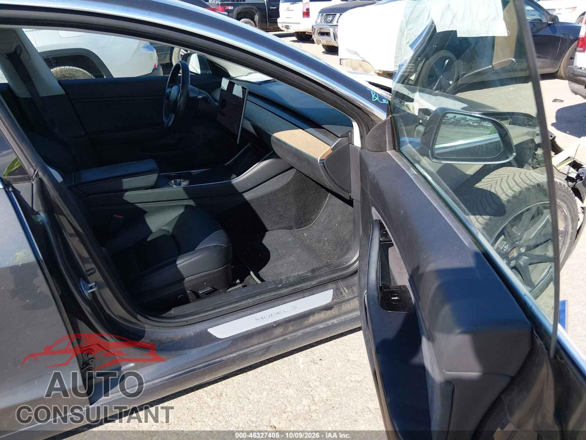 TESLA MODEL 3 2018 - 5YJ3E1EA6JF158092