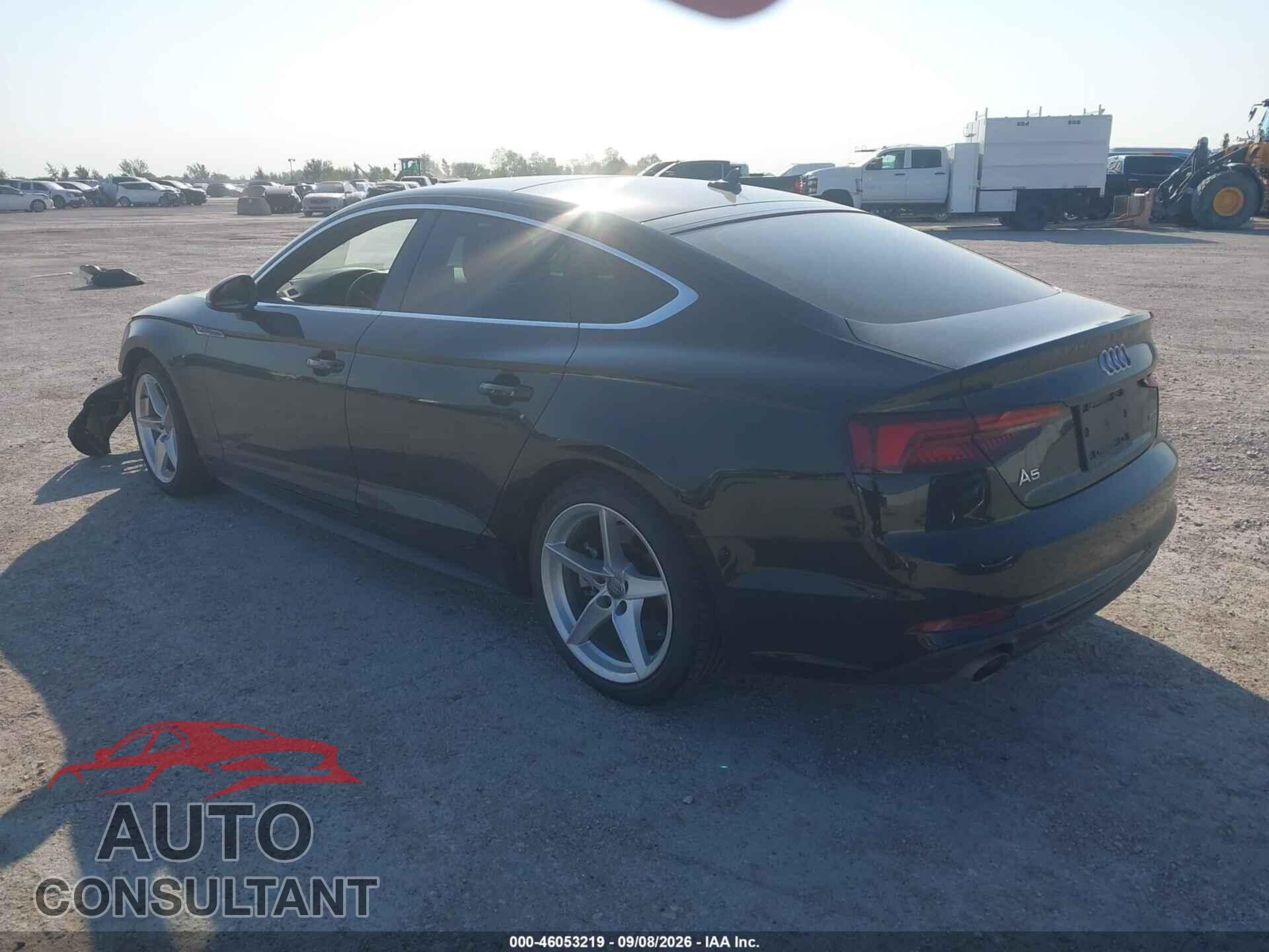 AUDI A5 2019 - WAUDNCF55KA025848