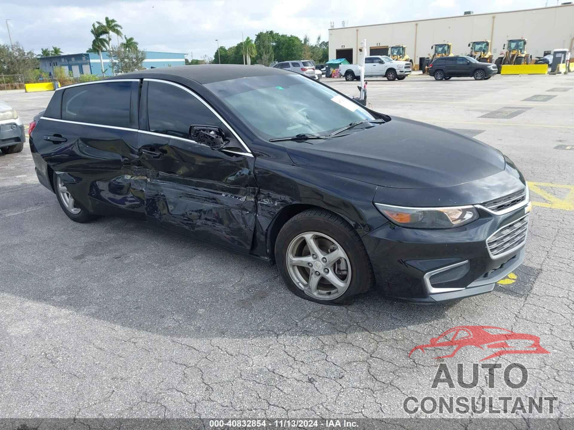 CHEVROLET MALIBU 2017 - 1G1ZC5ST4HF103121