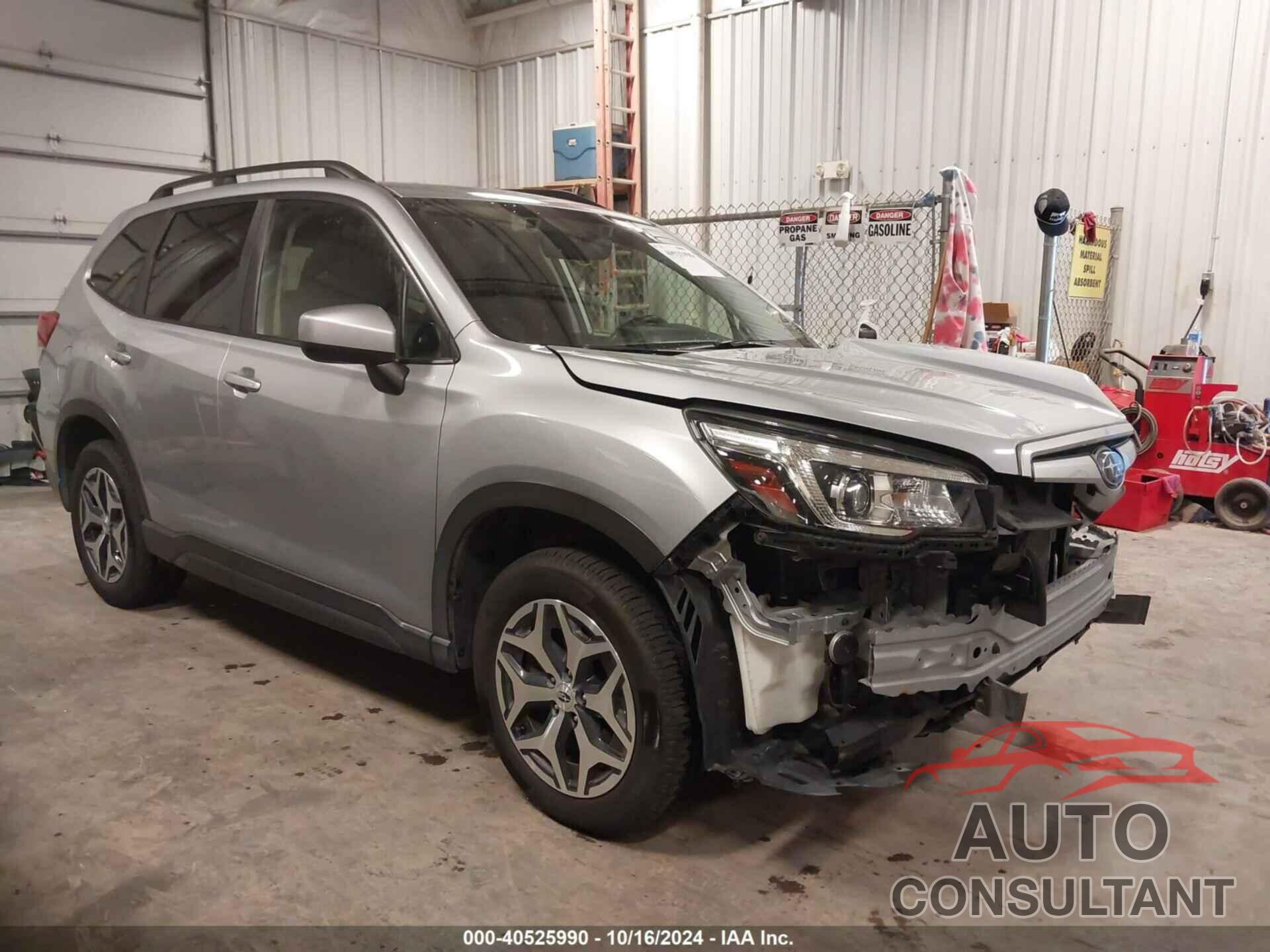 SUBARU FORESTER 2019 - JF2SKAGC8KH558189