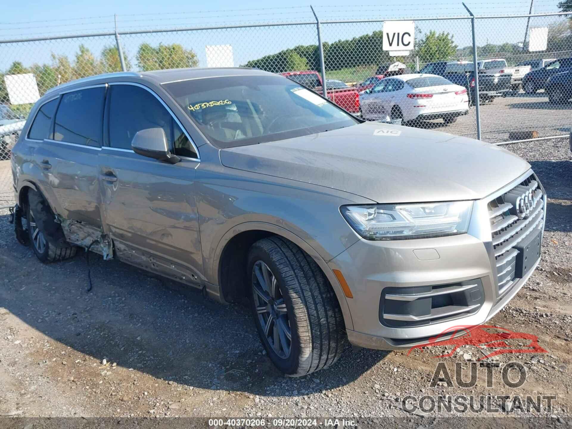 AUDI Q7 2017 - WA1VAAF75HD023270