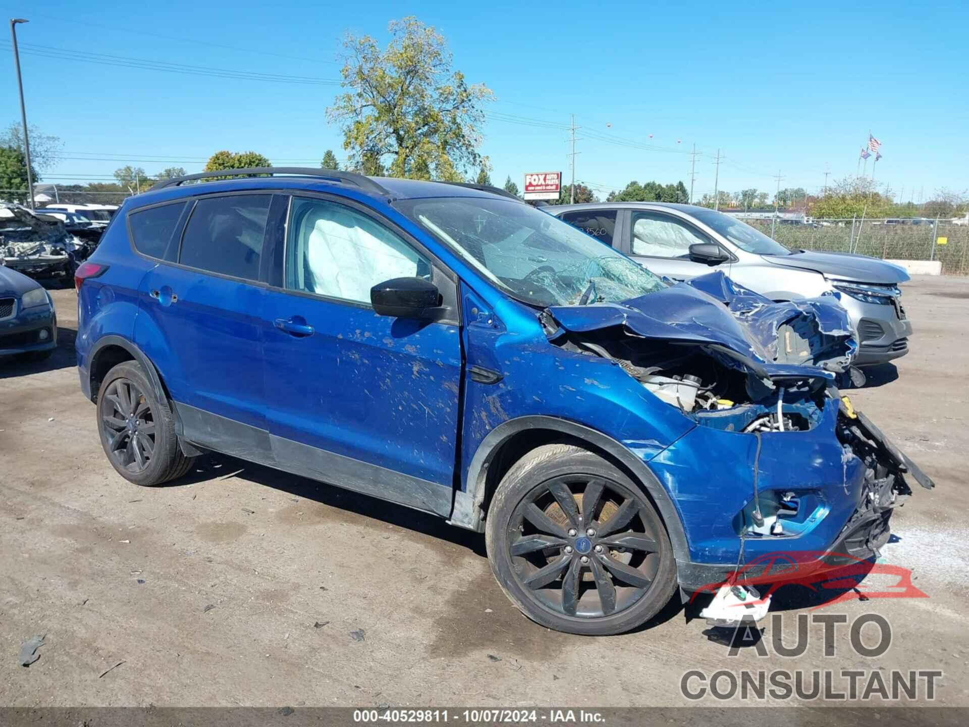FORD ESCAPE 2019 - 1FMCU9GD1KUB55999