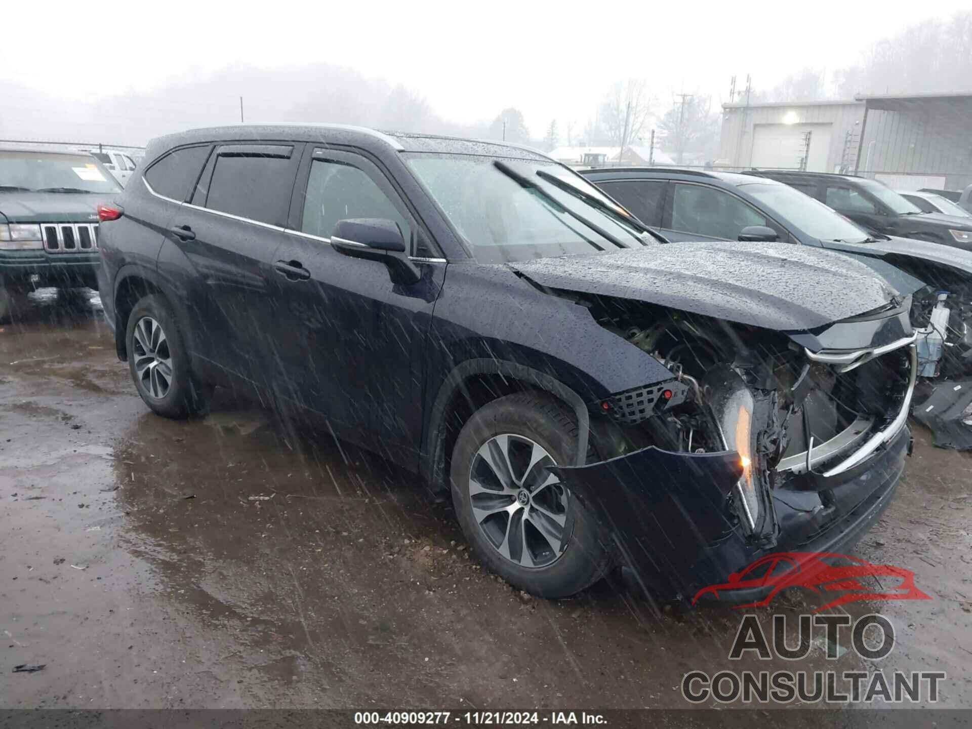 TOYOTA HIGHLANDER 2022 - 5TDGZRBH4NS240703