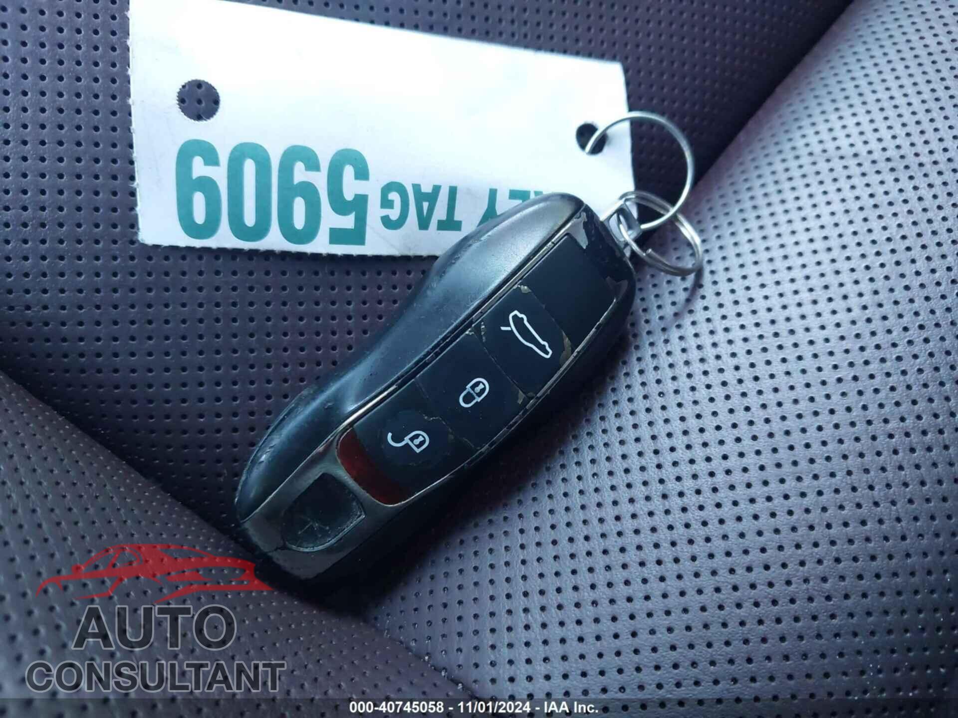 PORSCHE PANAMERA 2012 - WP0AC2A72CL090077