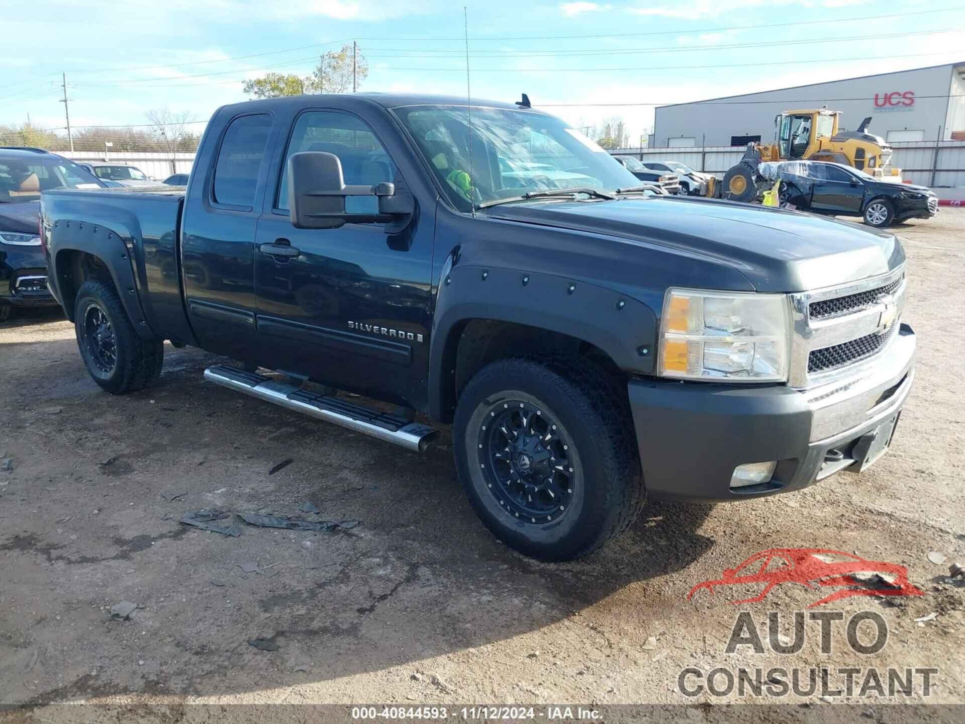 CHEVROLET SILVERADO 1500 2009 - 1GCEK19079Z265693