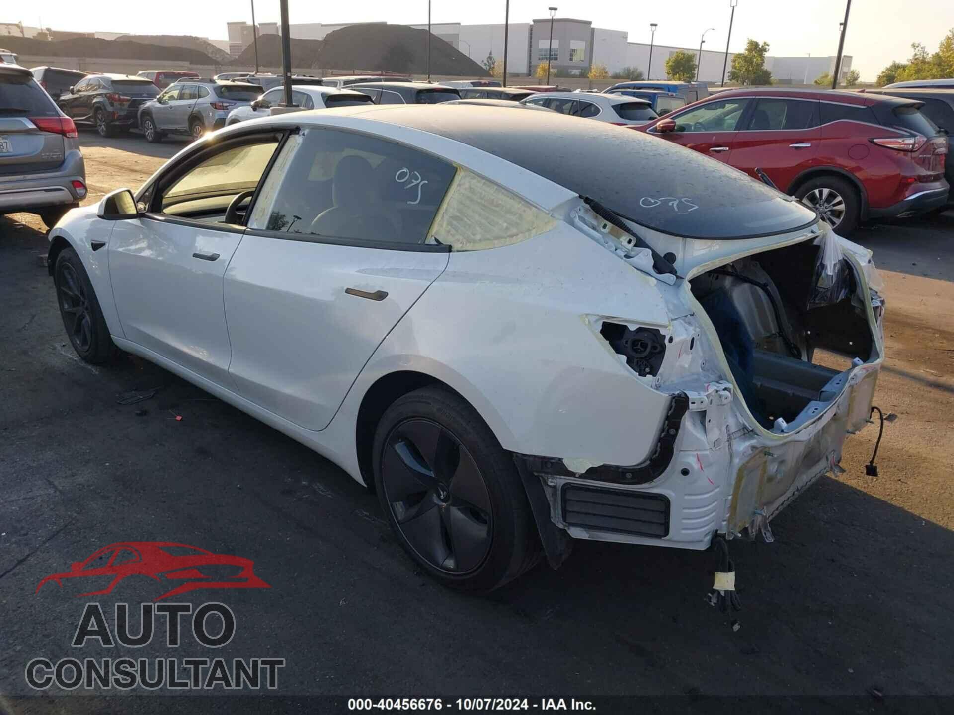 TESLA MODEL 3 2023 - 5YJ3E1EA5PF552000