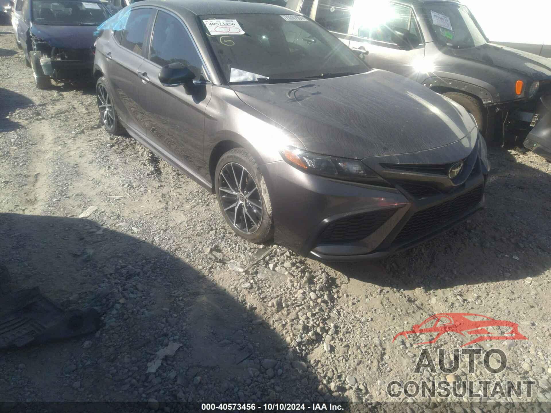 TOYOTA CAMRY 2022 - 4T1G11AK7NU676734