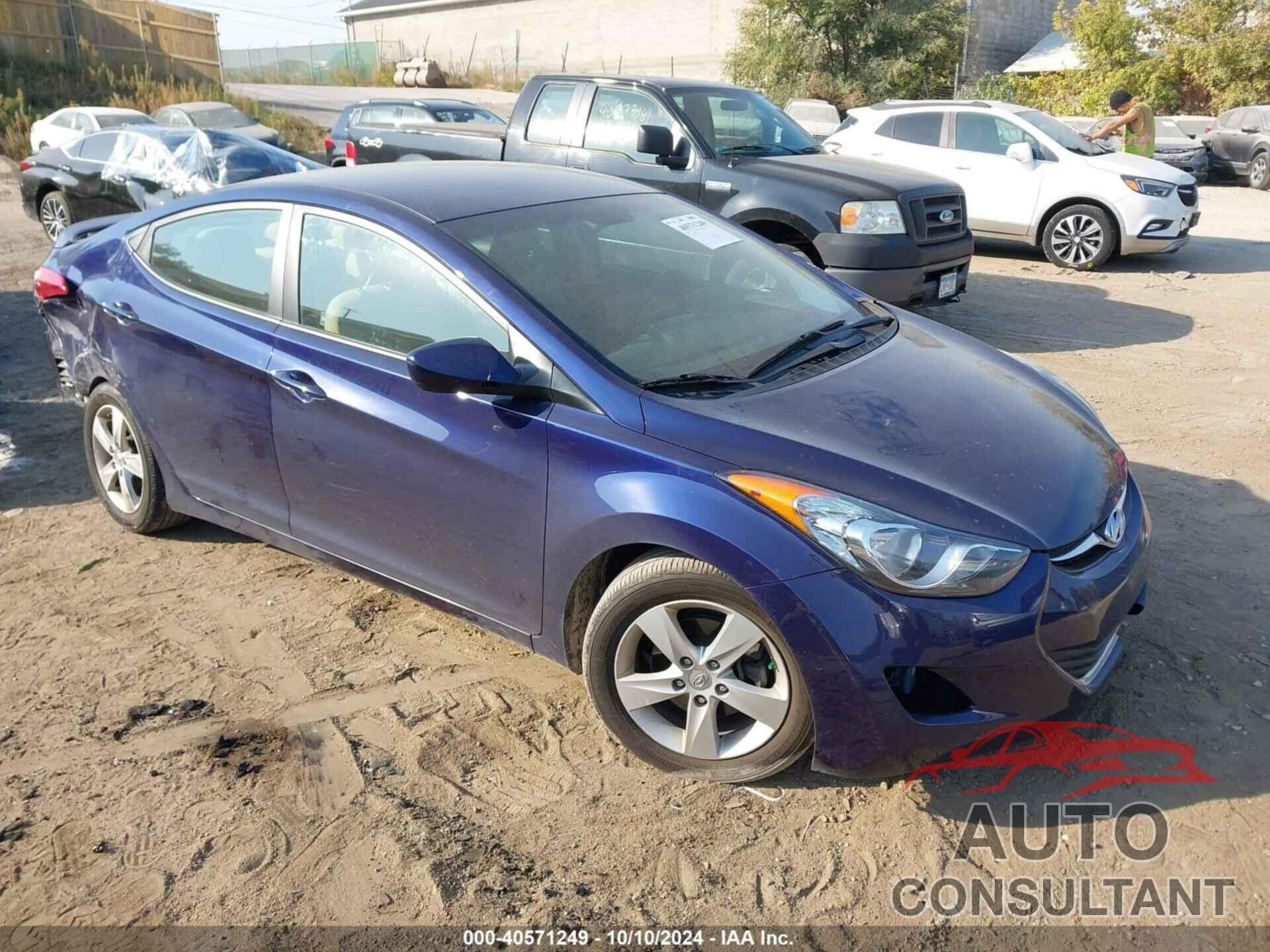 HYUNDAI ELANTRA 2013 - 5NPDH4AE2DH312633