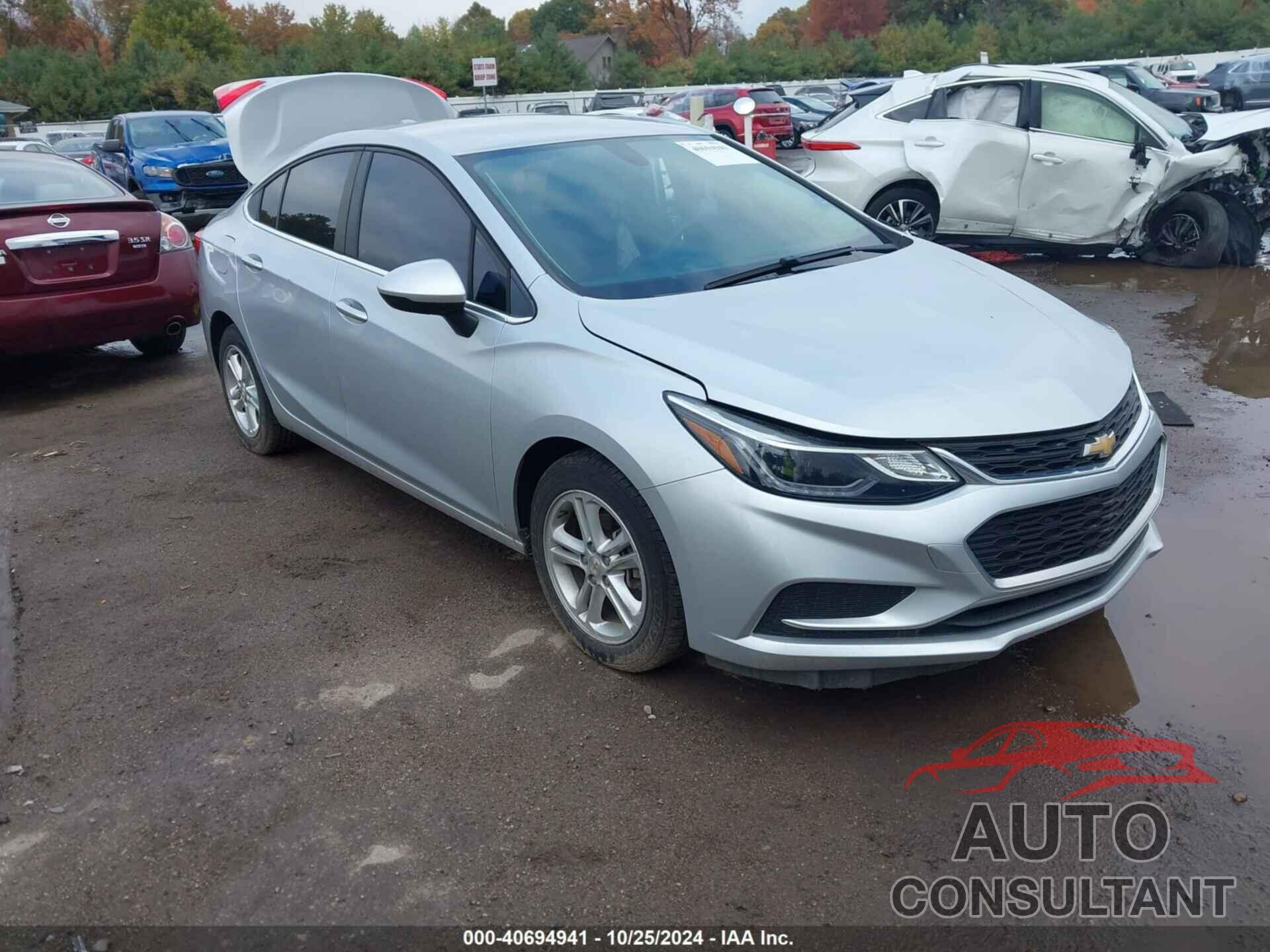 CHEVROLET CRUZE 2018 - 1G1BE5SM1J7229991