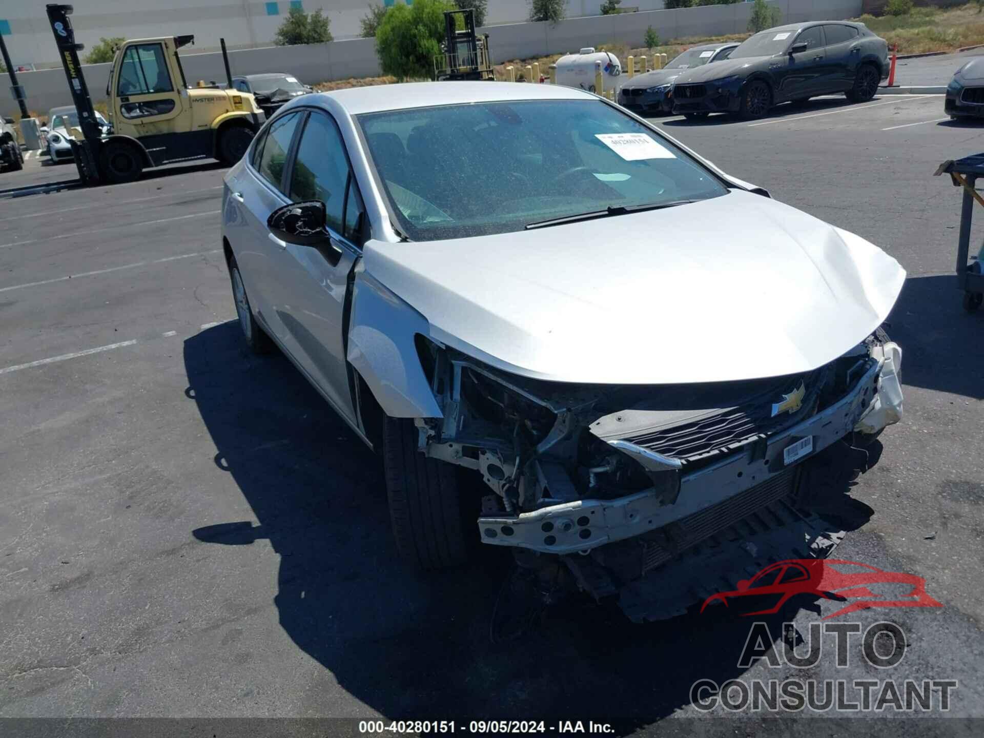 CHEVROLET CRUZE 2017 - 1G1BE5SM8H7112726