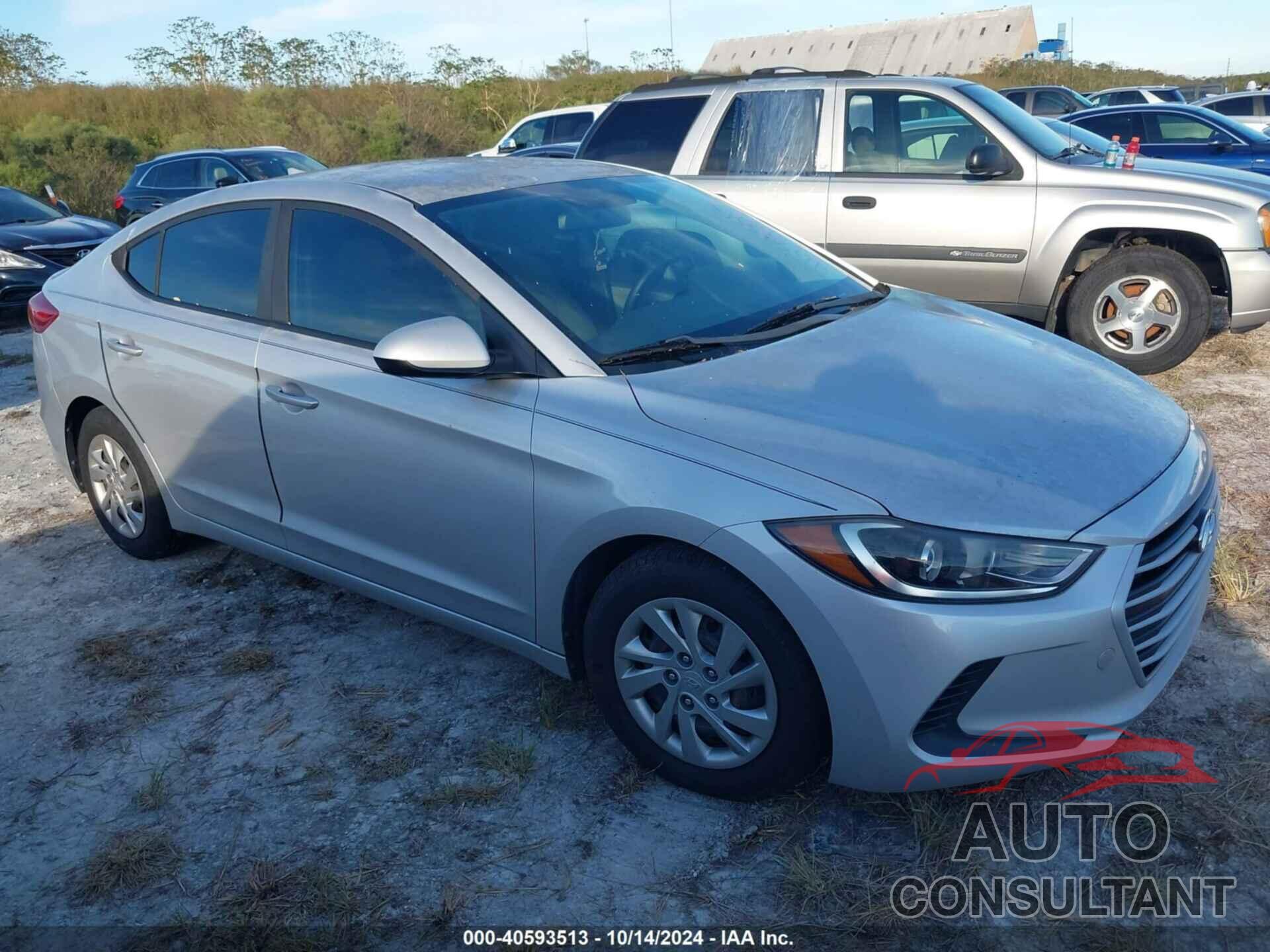 HYUNDAI ELANTRA 2017 - KMHD74LFXHU135118