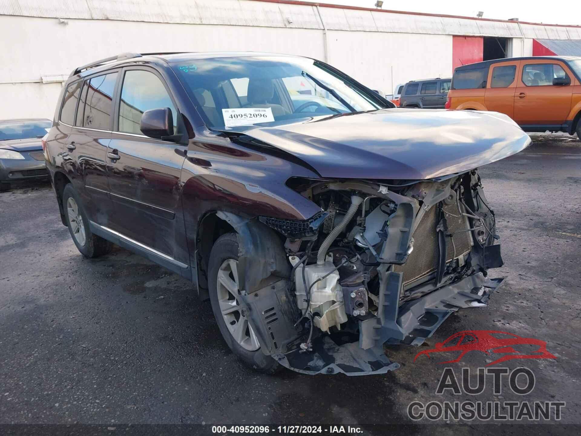 TOYOTA HIGHLANDER 2013 - 5TDBK3EH1DS253205