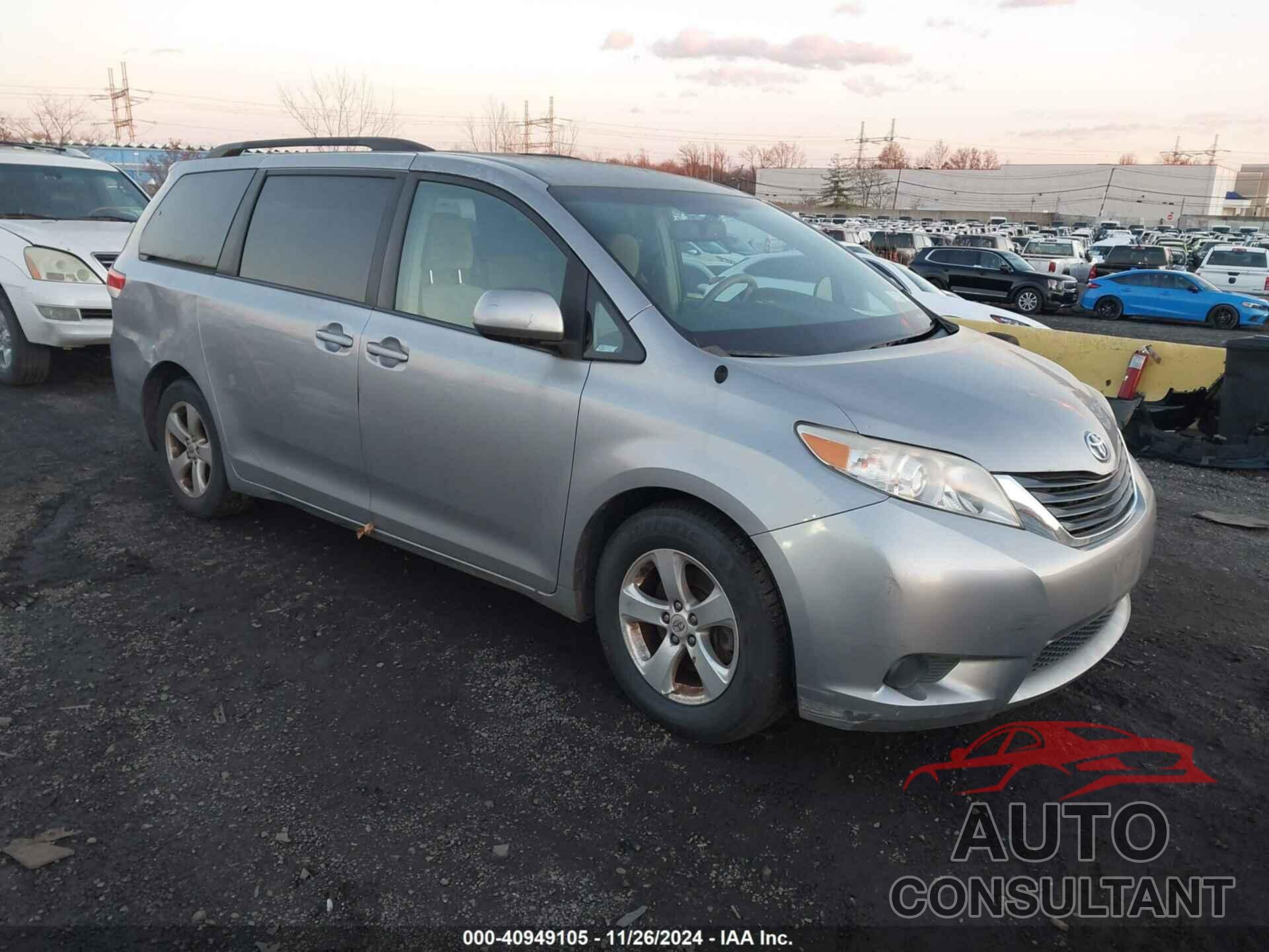 TOYOTA SIENNA 2012 - 5TDKK3DC4CS253543