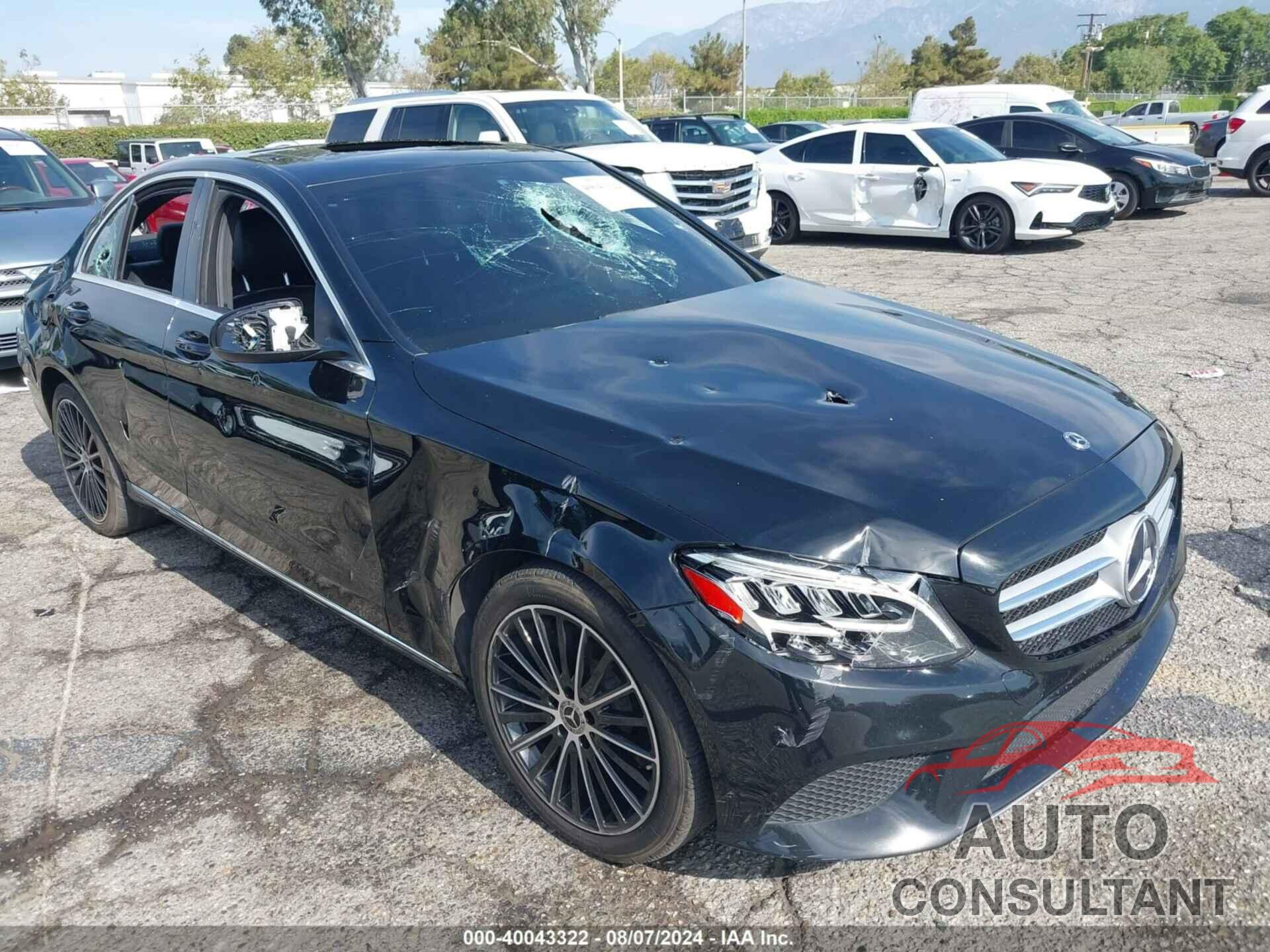 MERCEDES-BENZ C 300 2019 - 55SWF8DB6KU300616