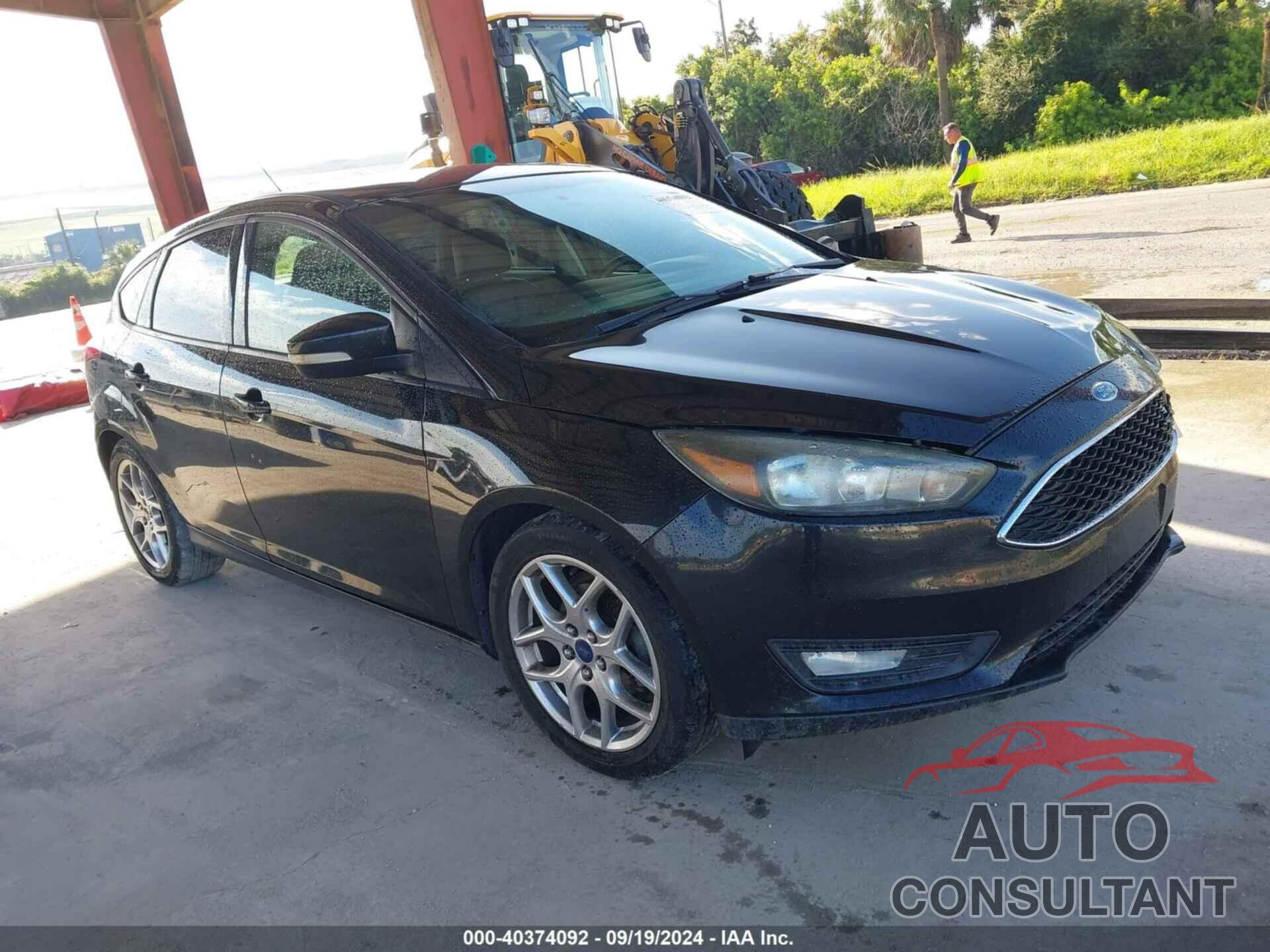 FORD FOCUS 2015 - 1FADP3K2XFL339178