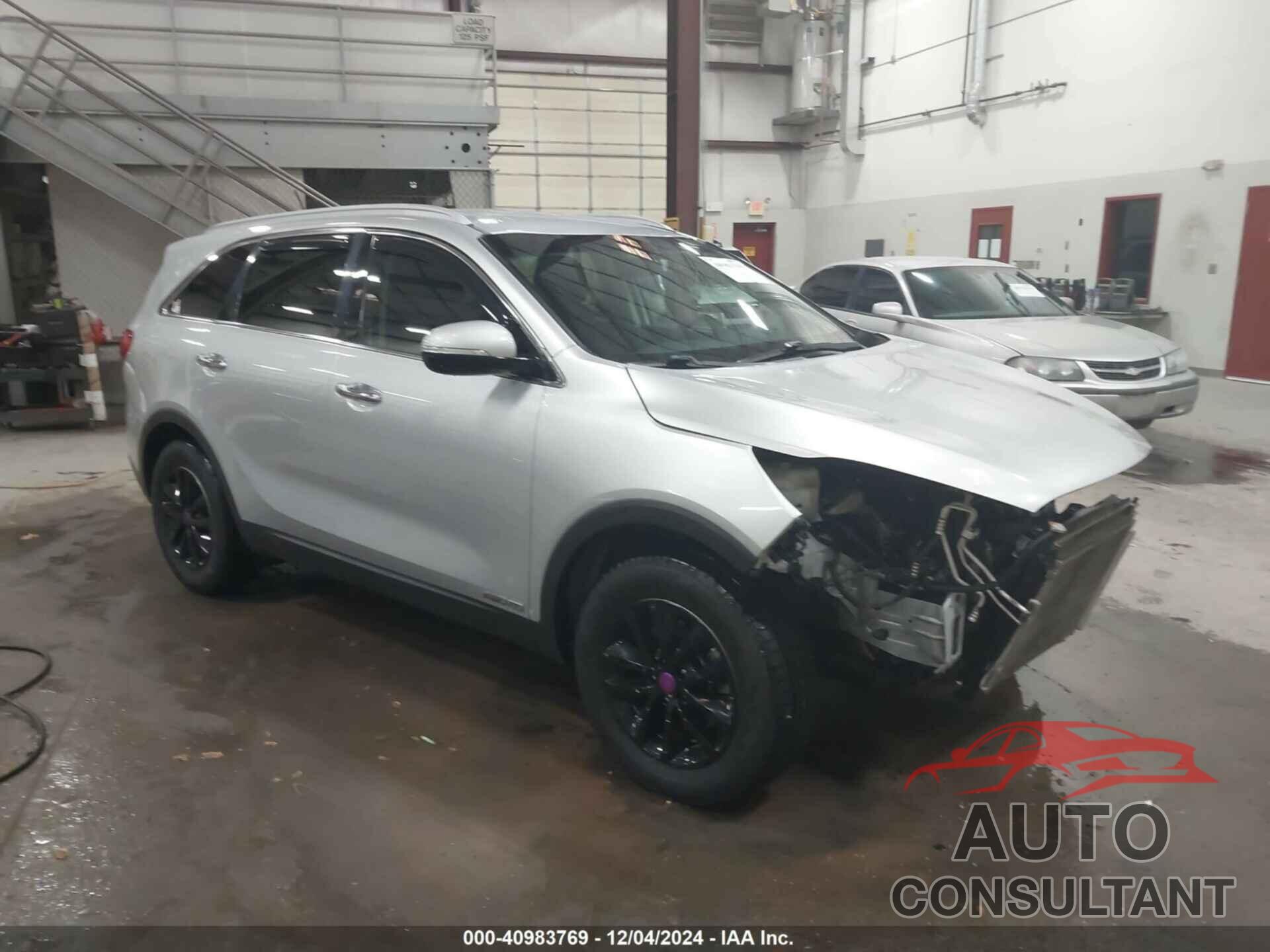 KIA SORENTO 2017 - 5XYPGDA57HG334902