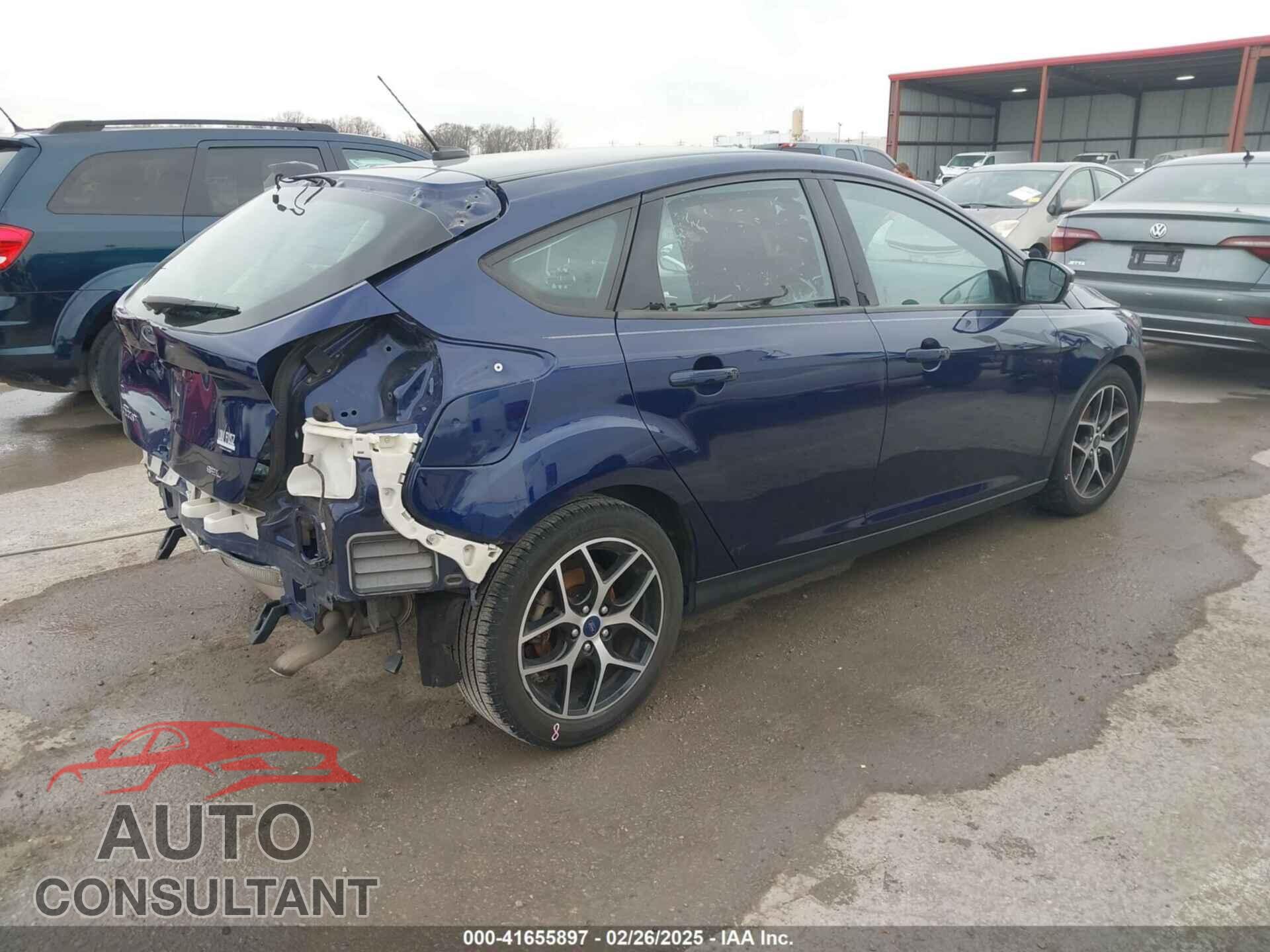 FORD FOCUS 2017 - 1FADP3M28HL295732