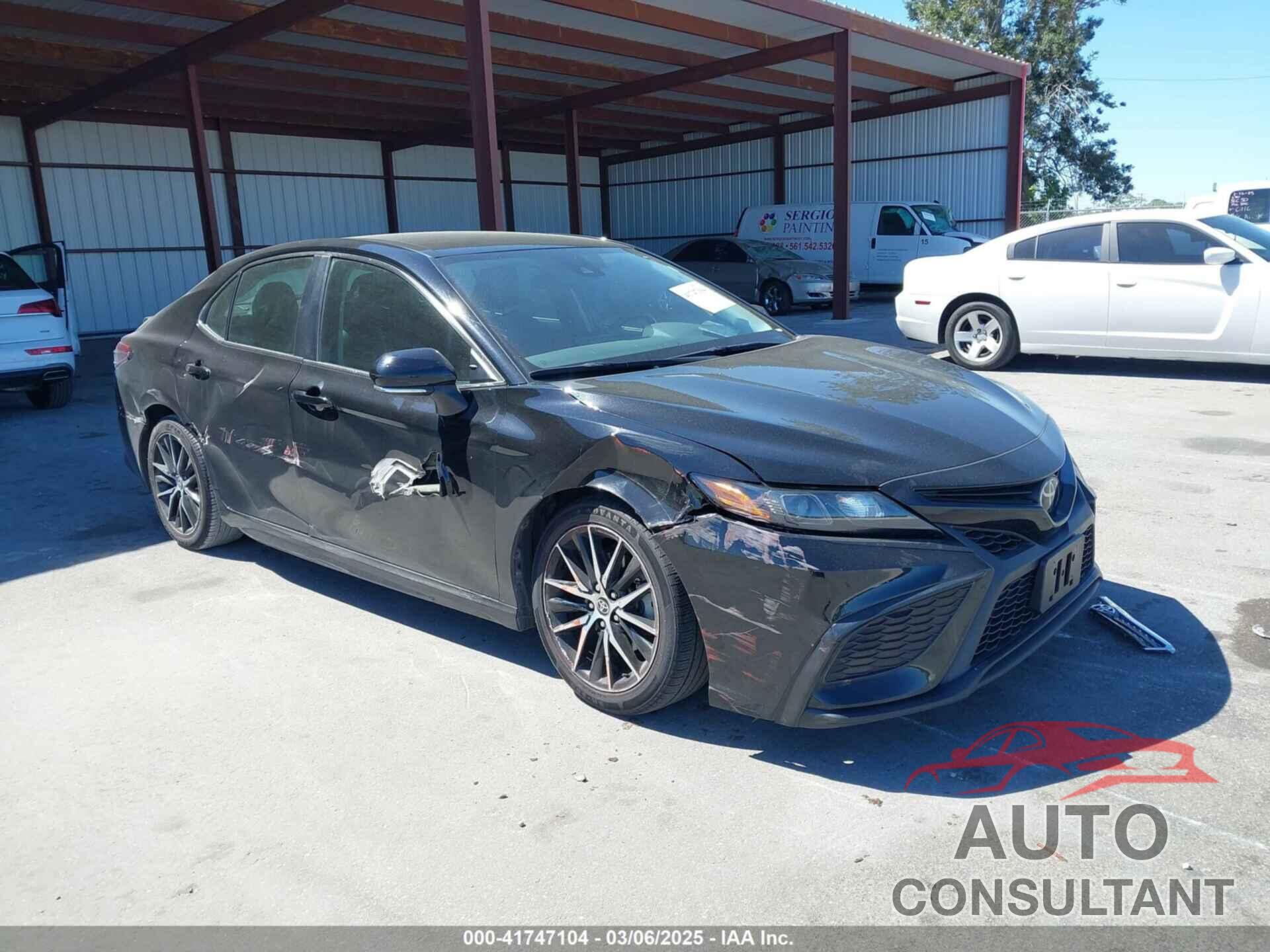 TOYOTA CAMRY 2022 - 4T1G11AK0NU678437