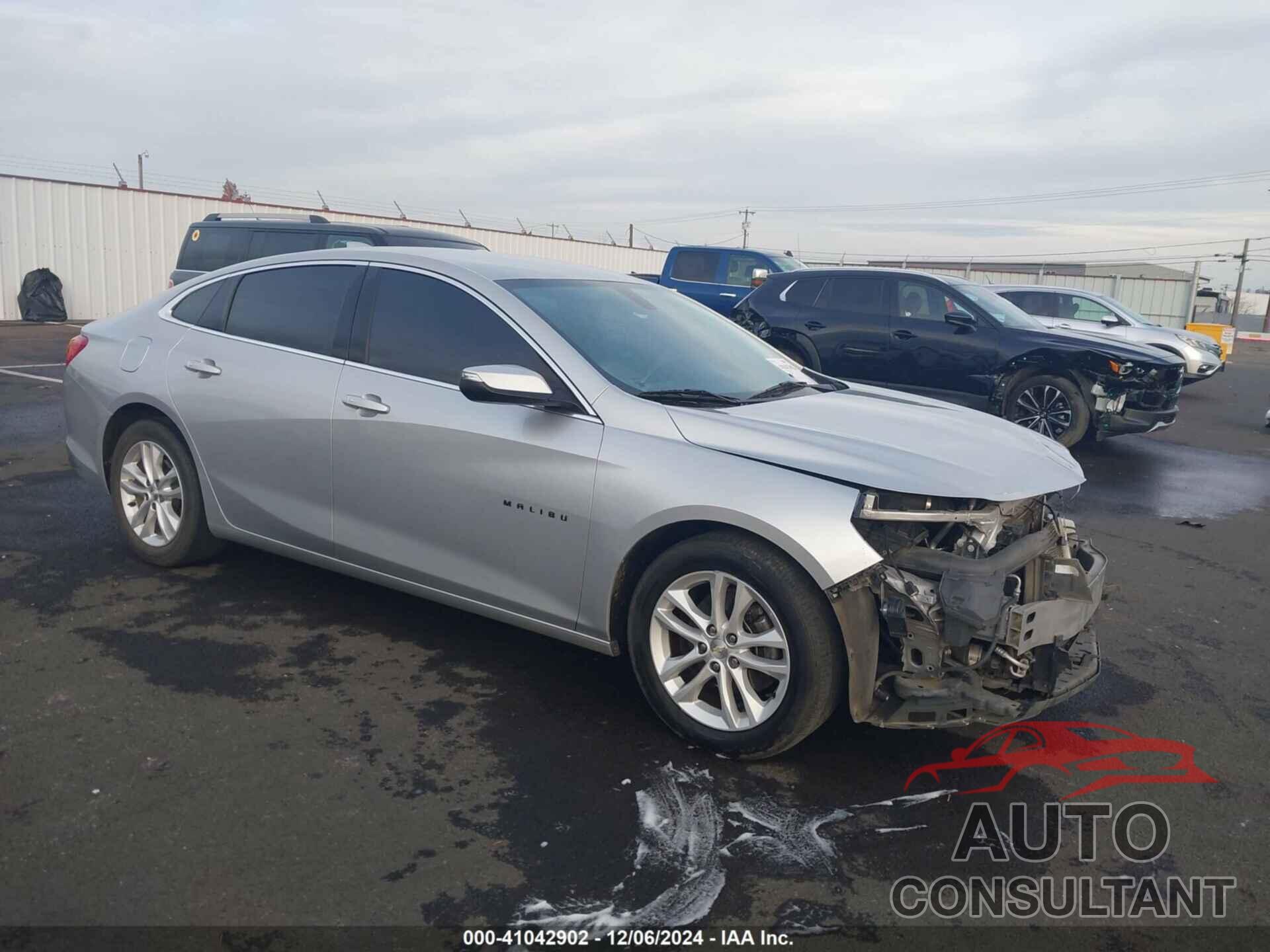 CHEVROLET MALIBU 2018 - 1G1ZD5ST3JF225195