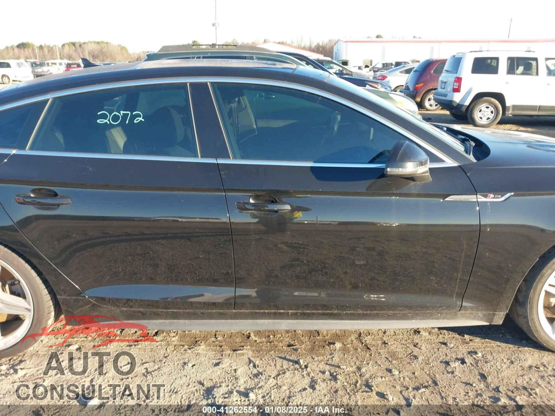 AUDI A5 2018 - WAUENCF57JA038605