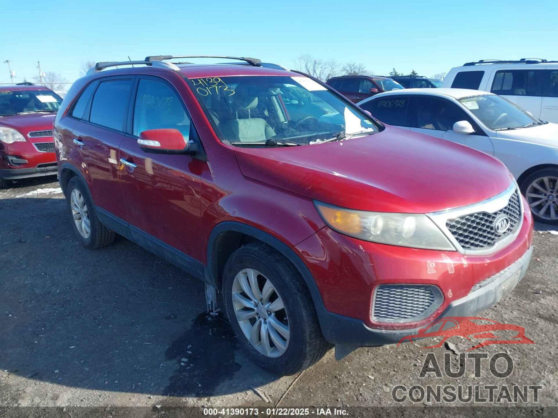 KIA SORENTO 2011 - 5XYKT4A29BG085053
